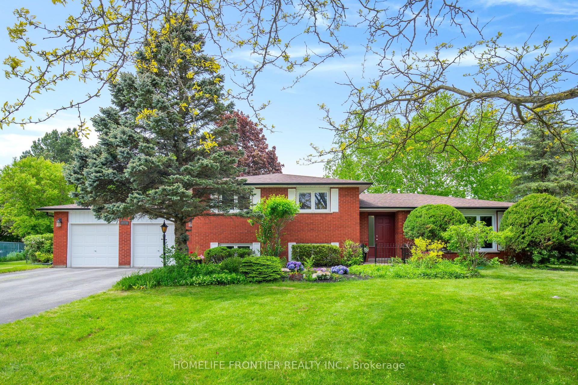 40 Delta Crescent — photo 1