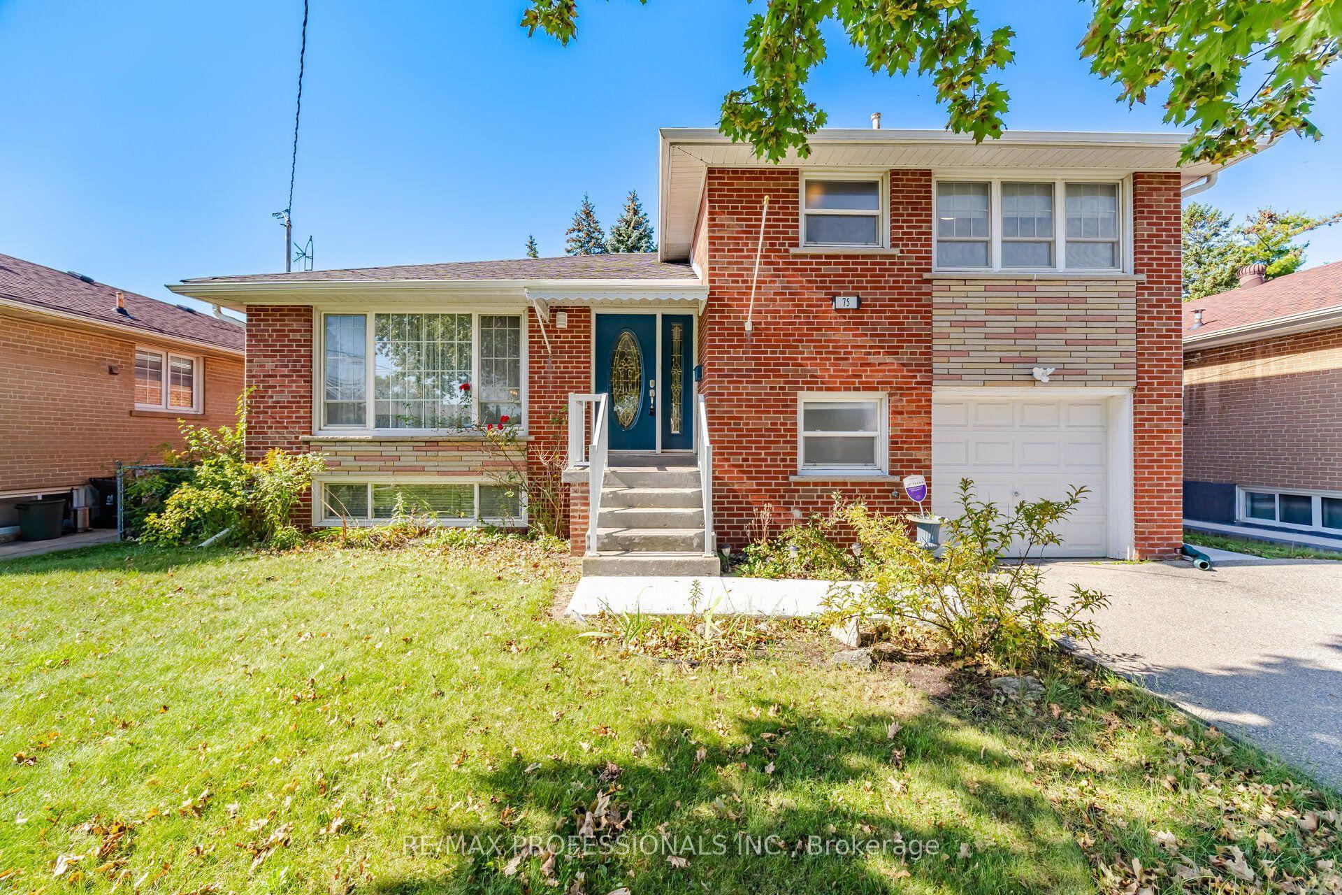 75 Sabrina Drive, Toronto — Detached for sale, photo 1