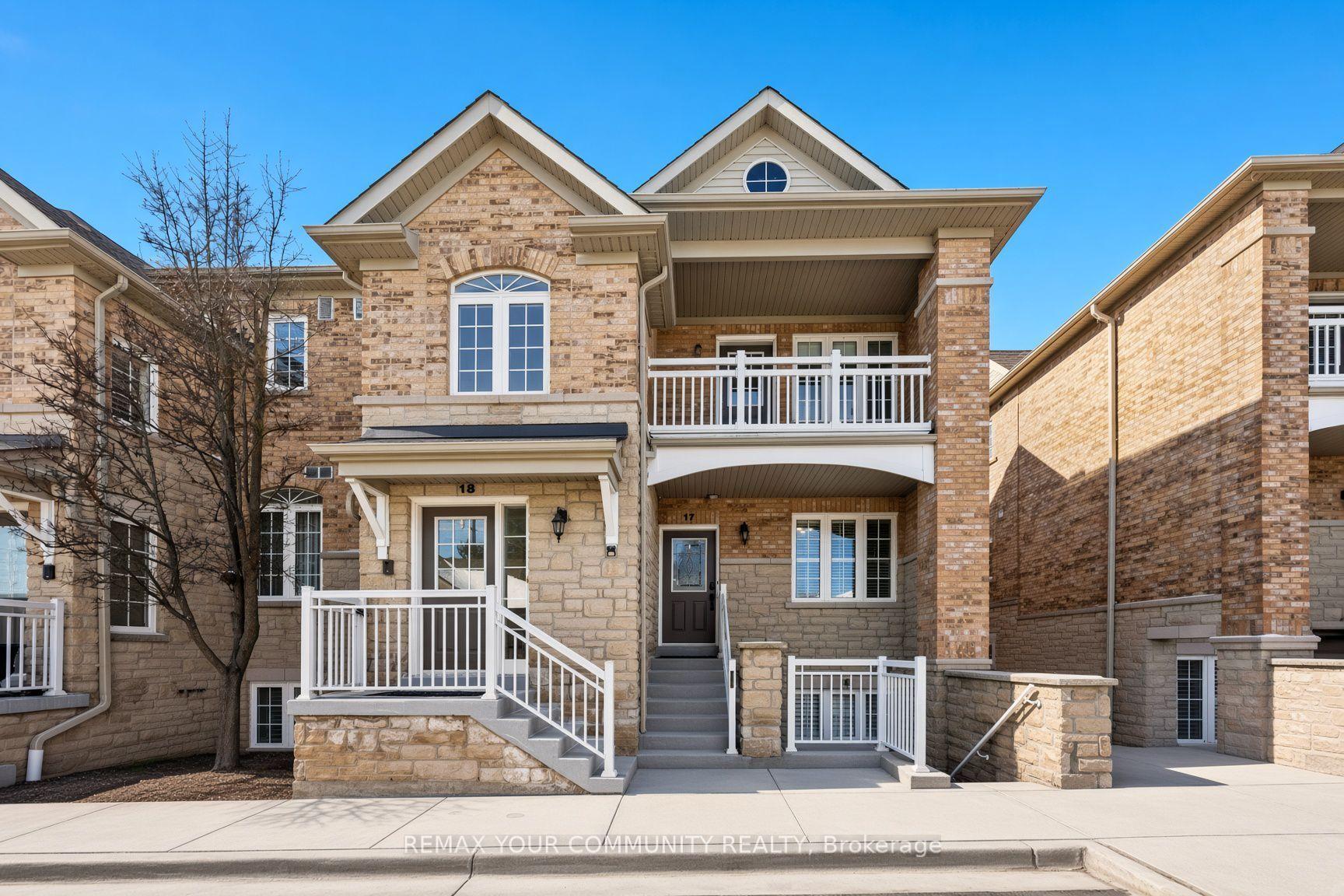 520 Silken Laumann Drive 17 #17, Newmarket — Condo Town for sale, photo 1