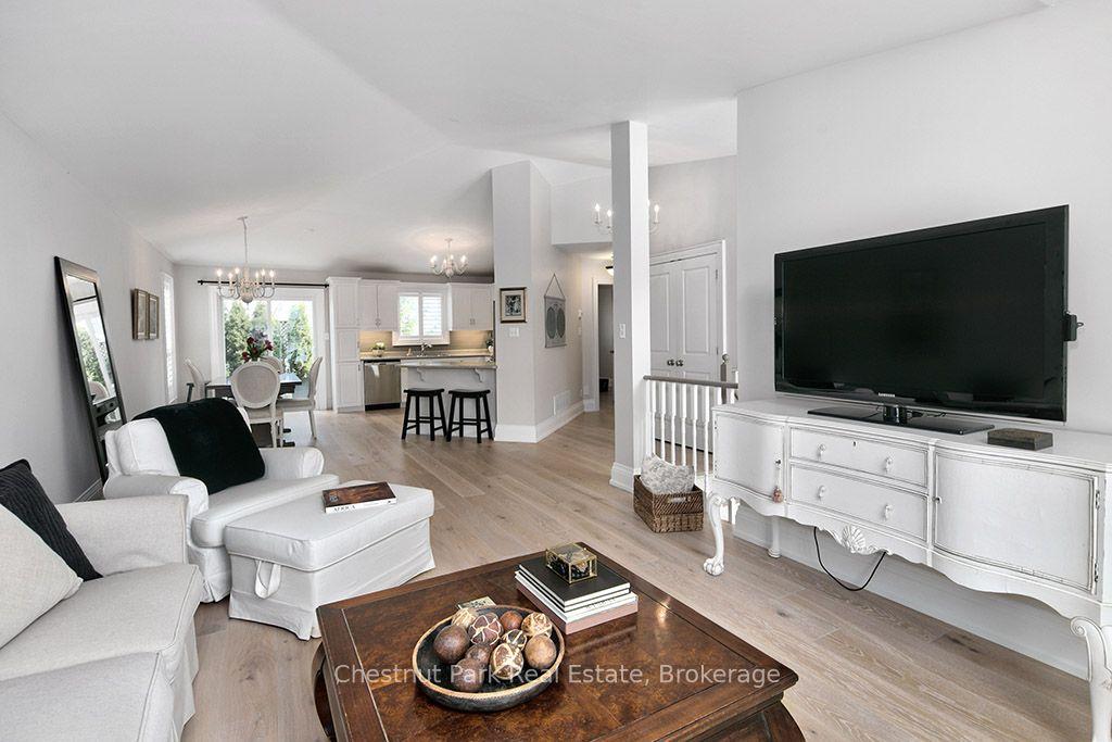 40 Barker Boulevard — photo 1