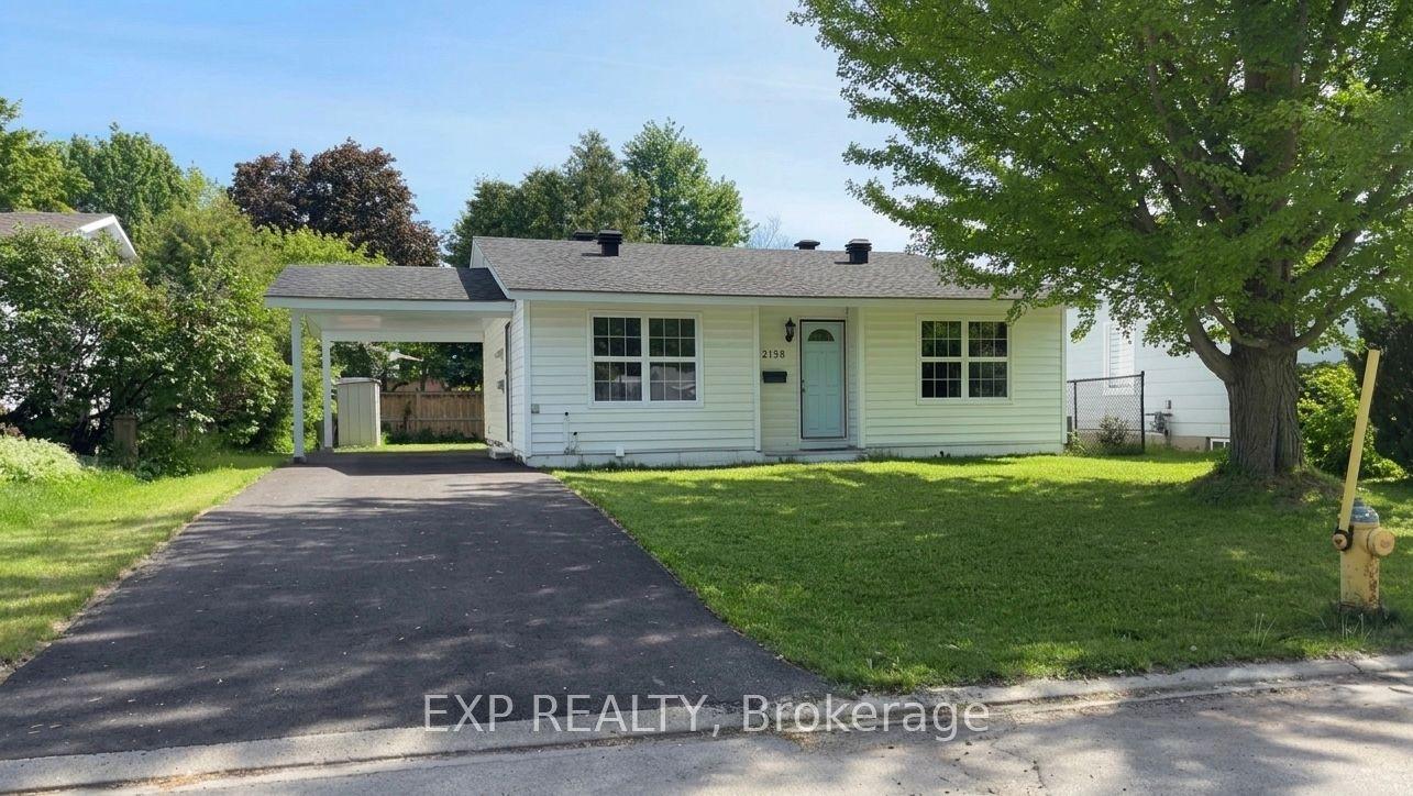 2158 Fillmore Crescent — photo 1