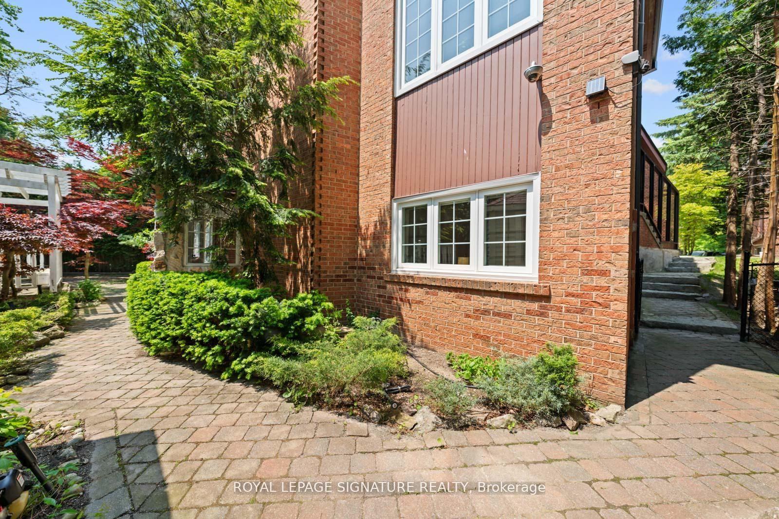 23 Brandy Court — photo 1
