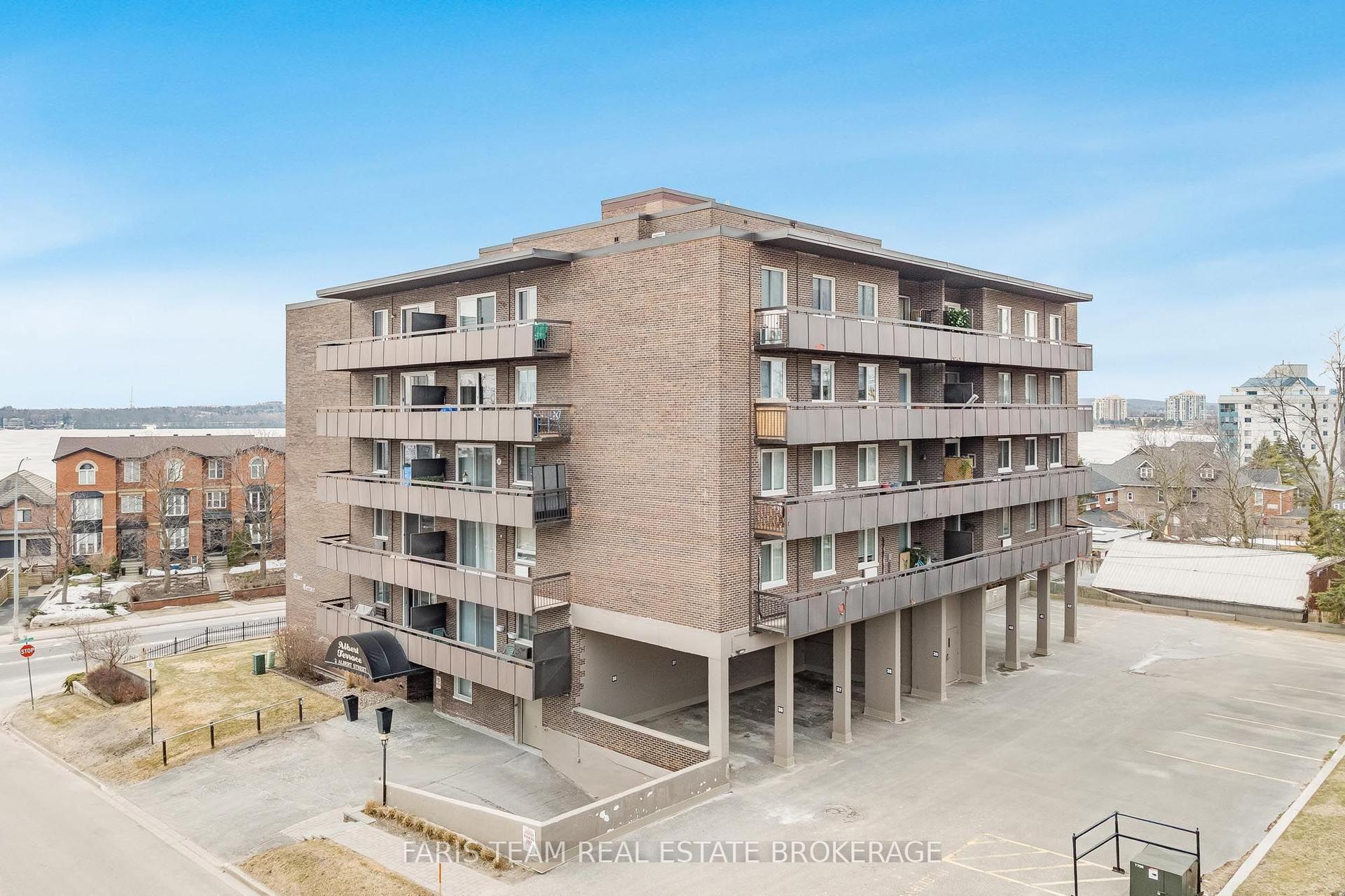 2 Albert Street 48 #48 — photo 1