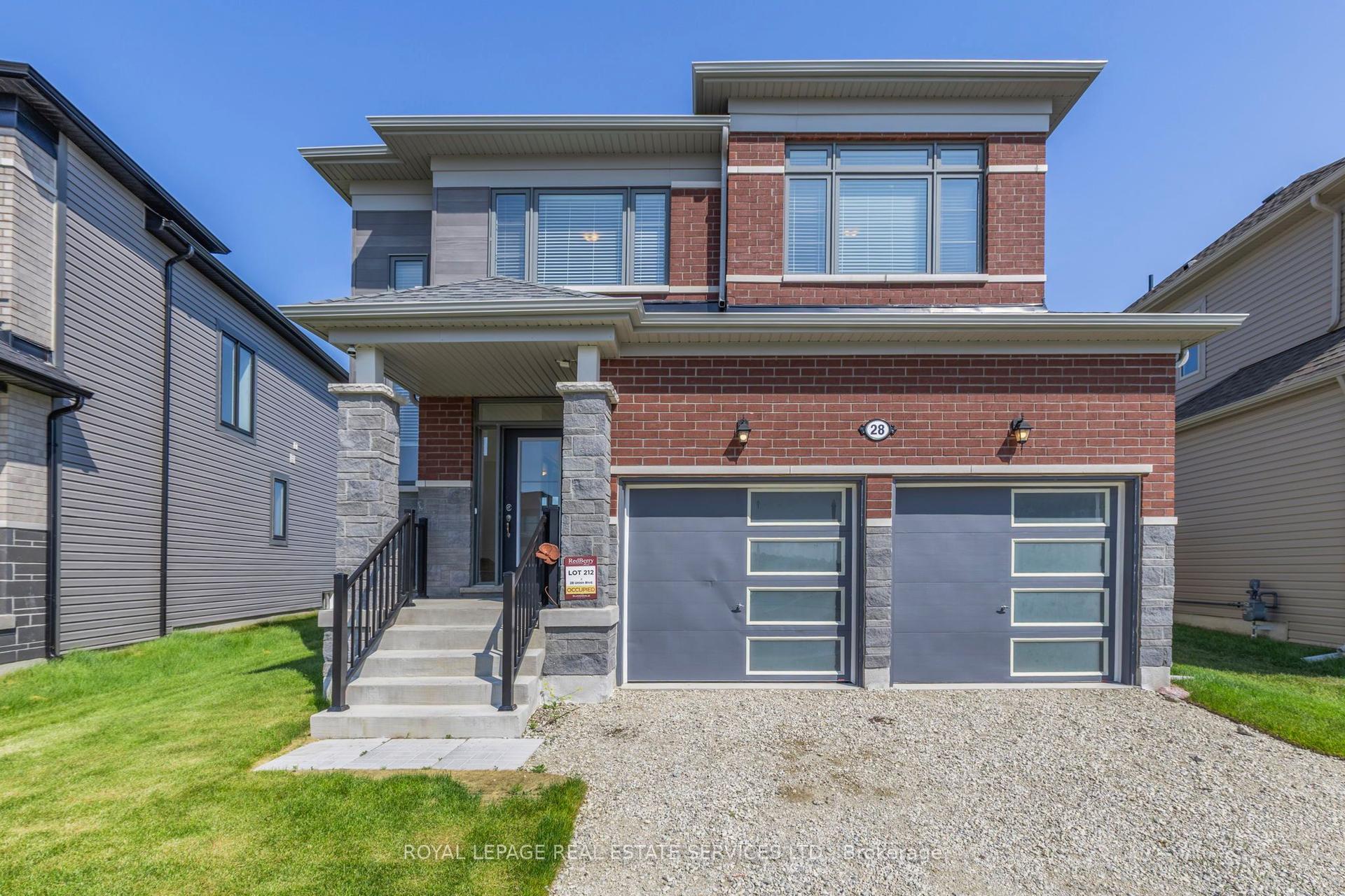 28 Union Boulevard — photo 1