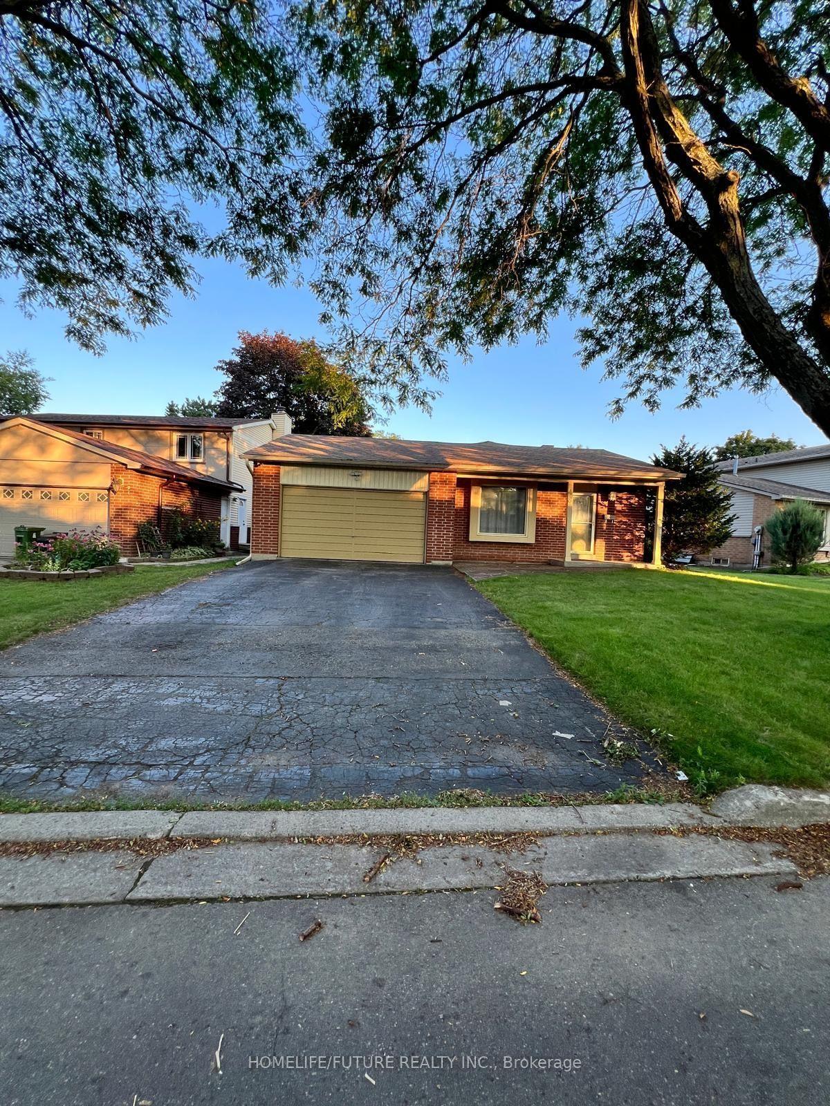 48 Blacktoft Drive Main #Main, Toronto — Detached for lease, photo 1