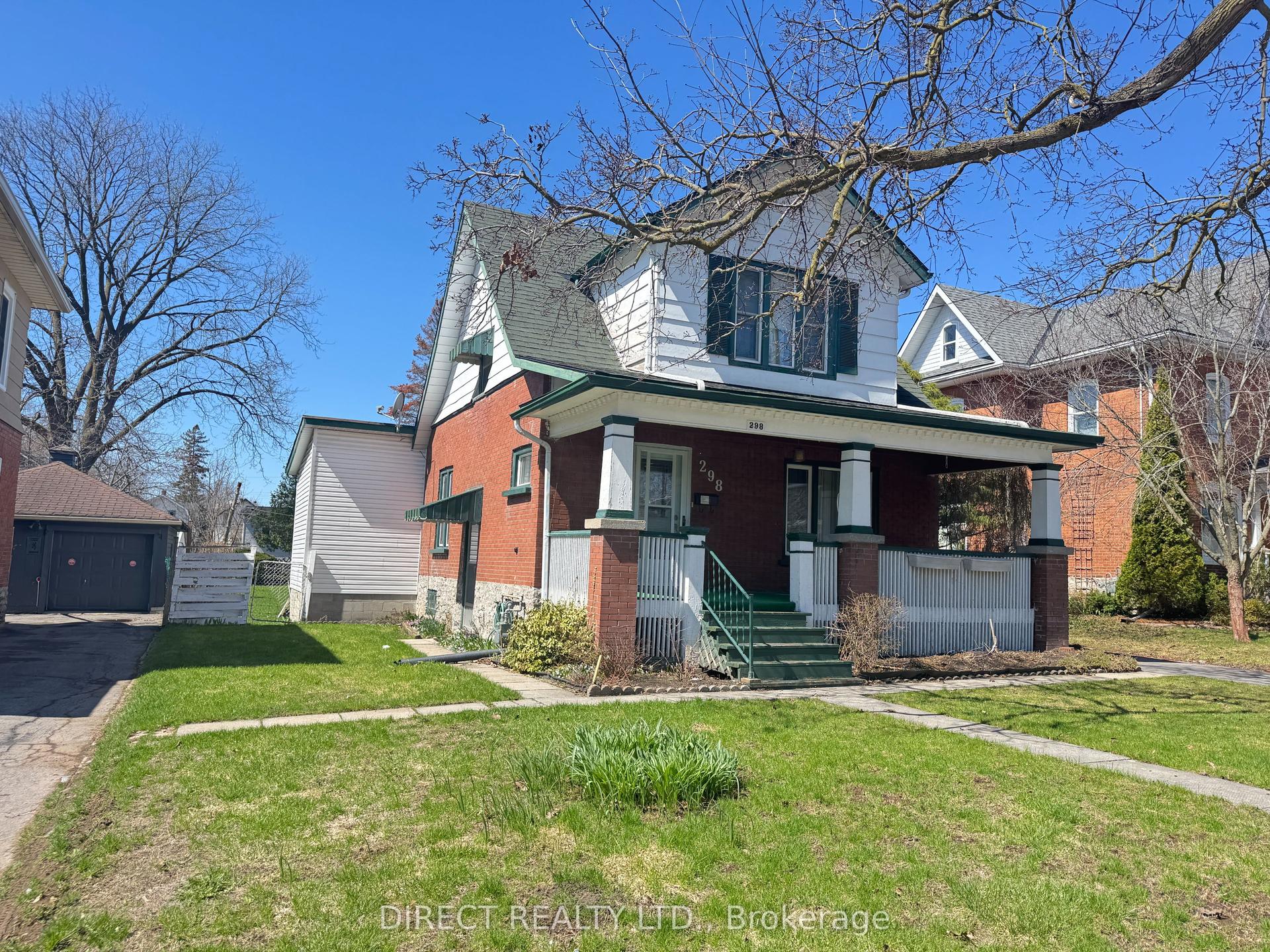 298 Bleecker Avenue — photo 1