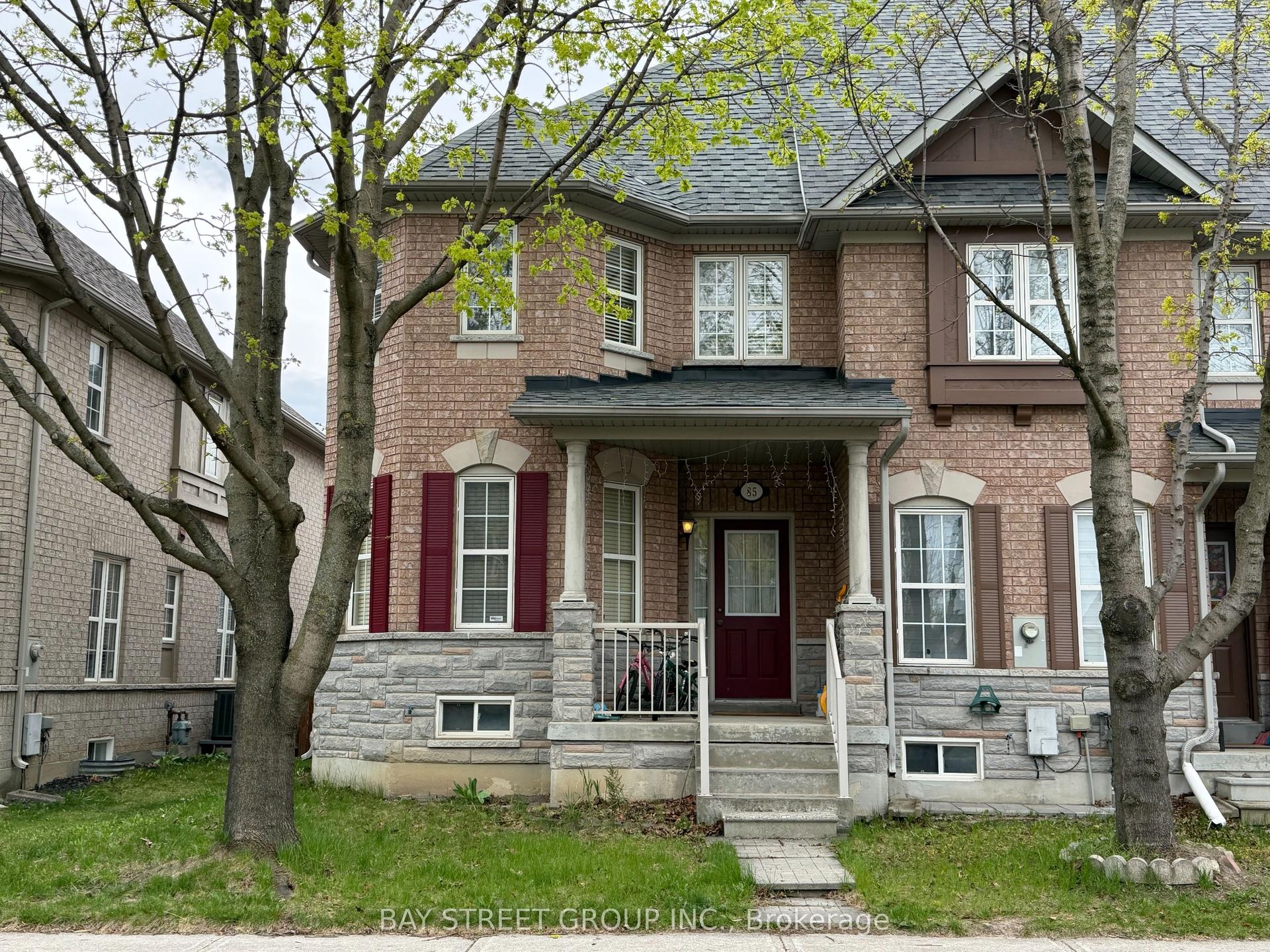 85 Selkirk Drive — photo 1