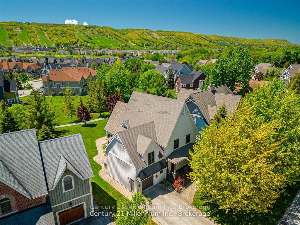 159 Snowbridge Way — photo 1