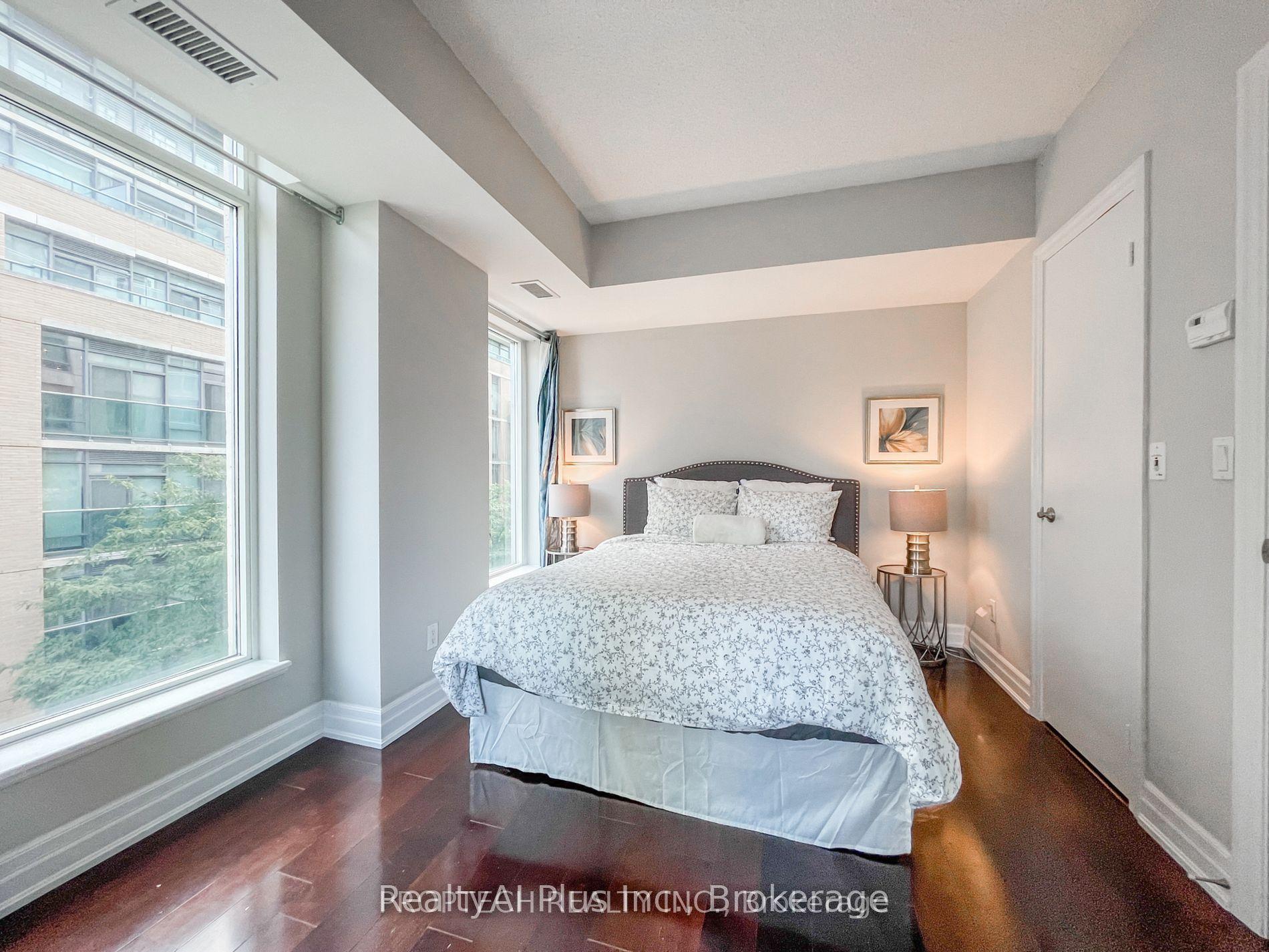 8 Scollard Street 403 #403, Toronto — Condo for sale, photo 8