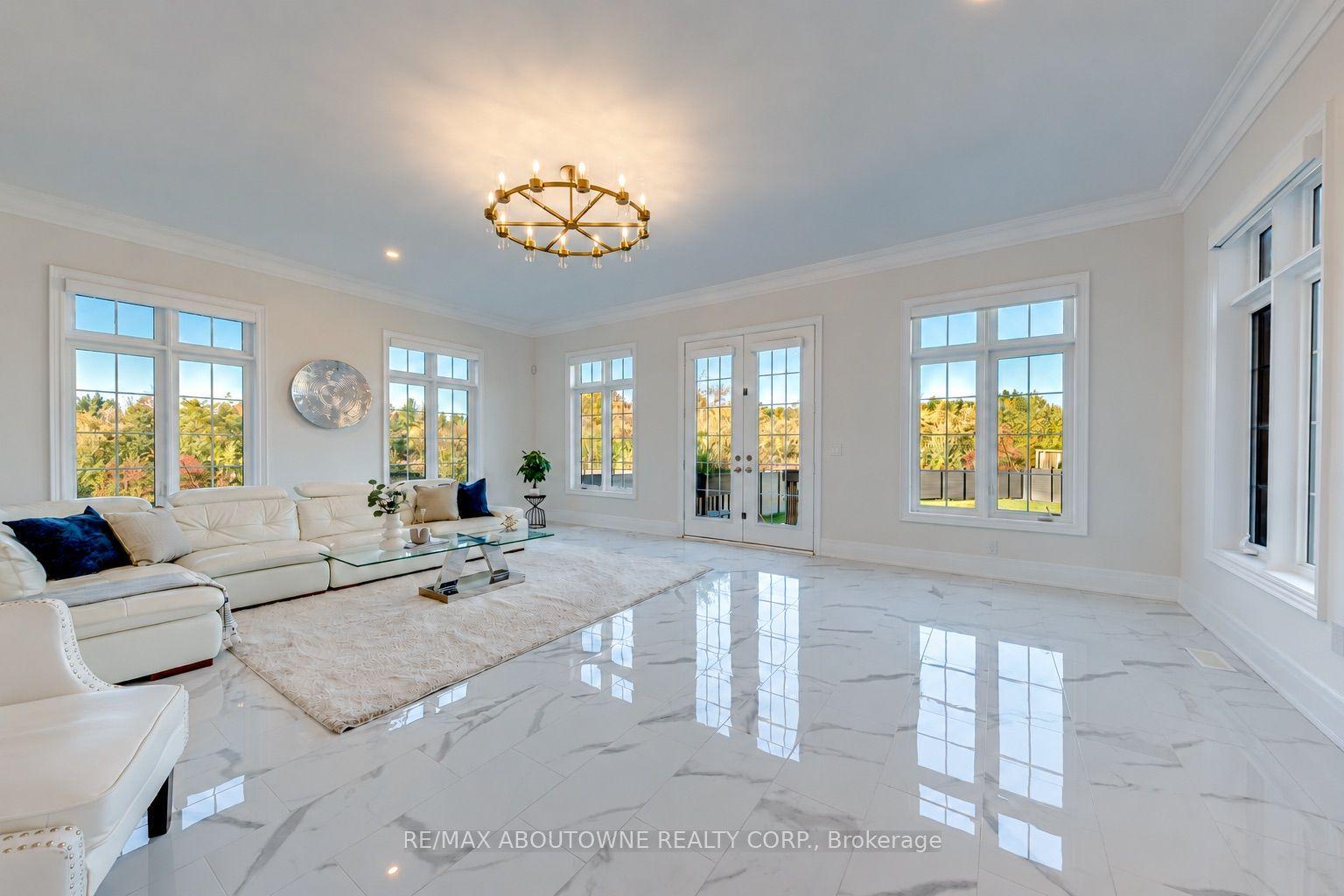 2359 Saw Whet Boulevard, Oakville — Detached for sale, photo 1