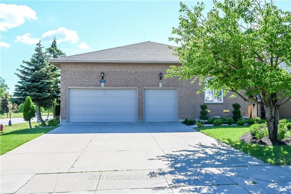 296 WINTERBERRY Drive LOWER #LOWER — photo 1