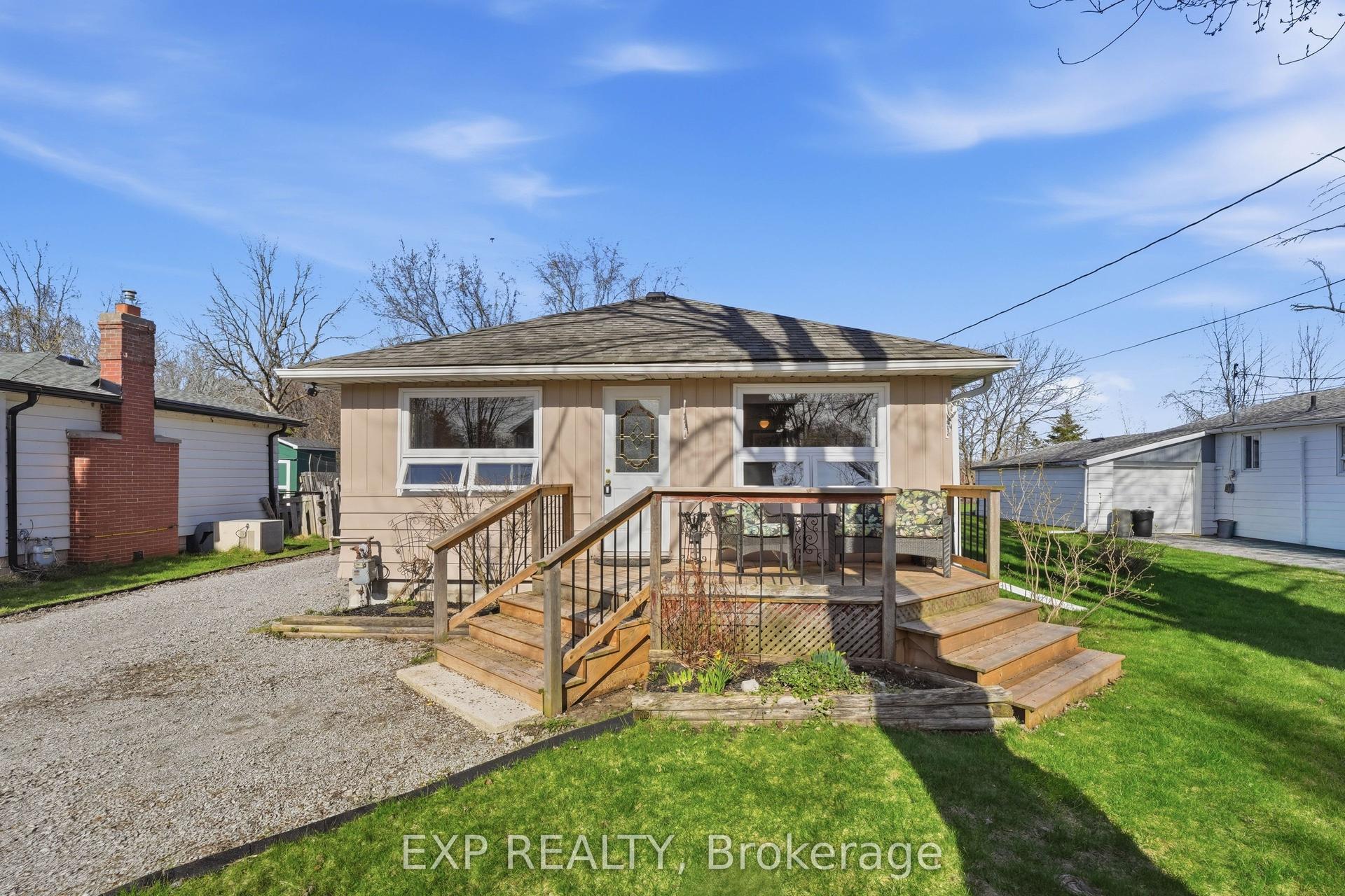 33 Isle Vista Drive — photo 1