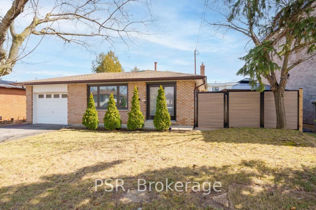 19 Glen Forest Drive — photo 1