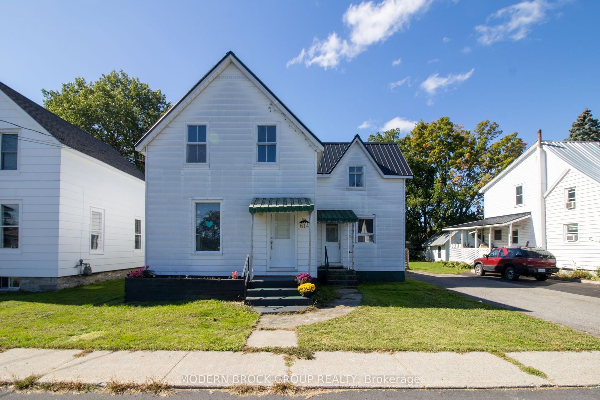 614 East Street, Edwardsburgh/Cardinal — Detached for sale, photo 1