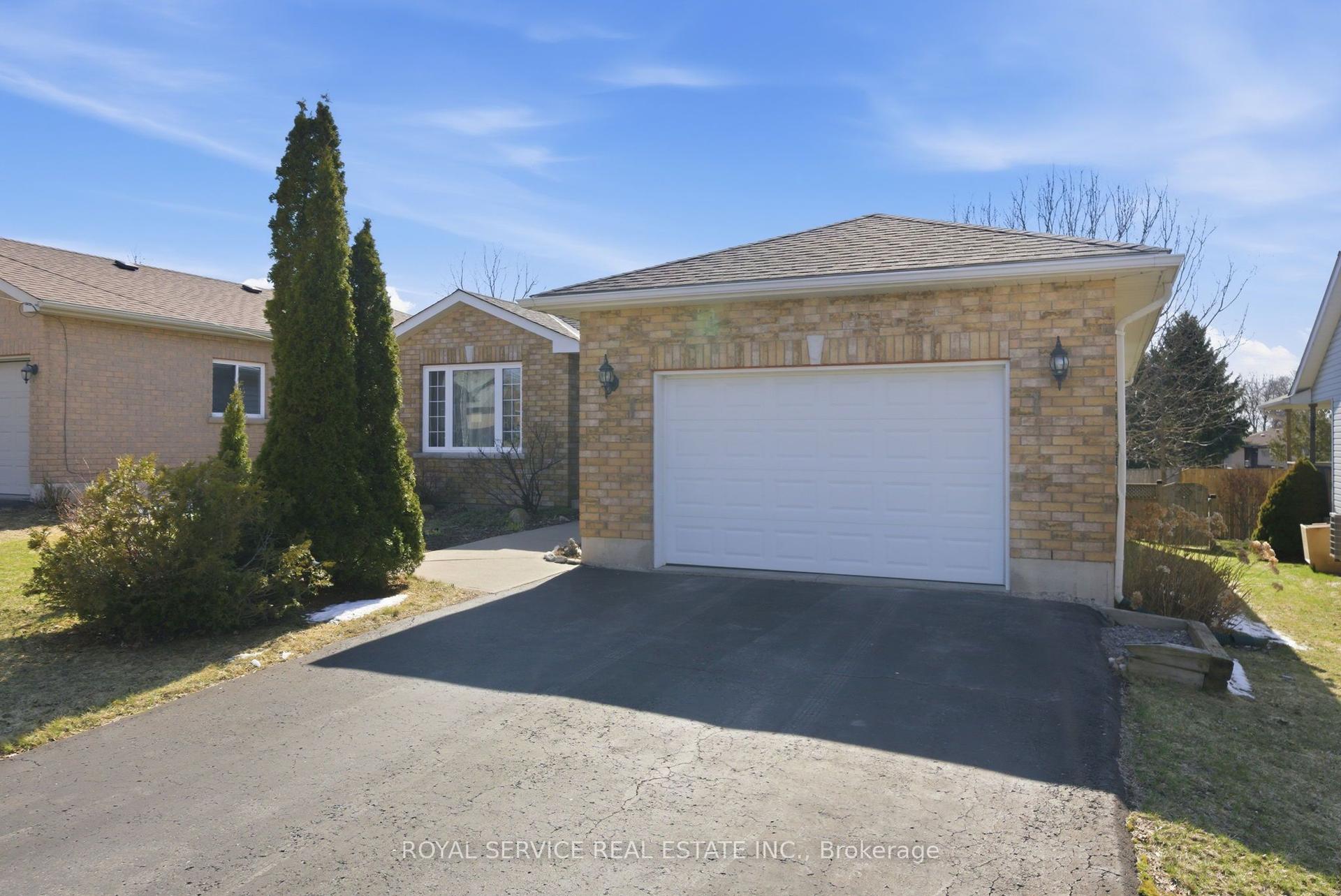 9 Jane's Court — photo 1