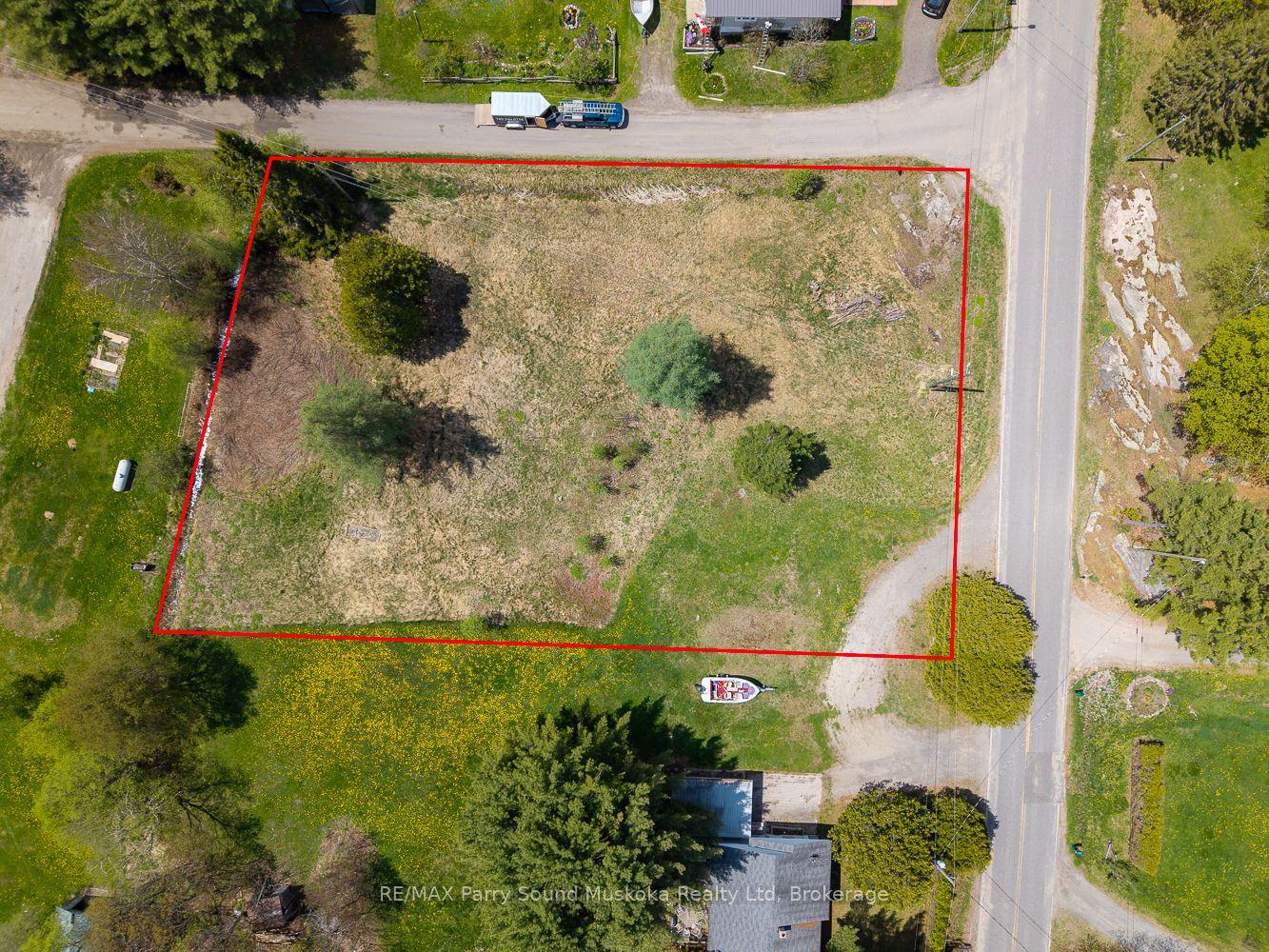 63 Pineridge Drive — photo 1