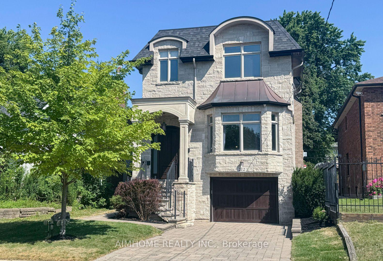 212 Hollywood Avenue, Toronto — Detached for sale, photo 1