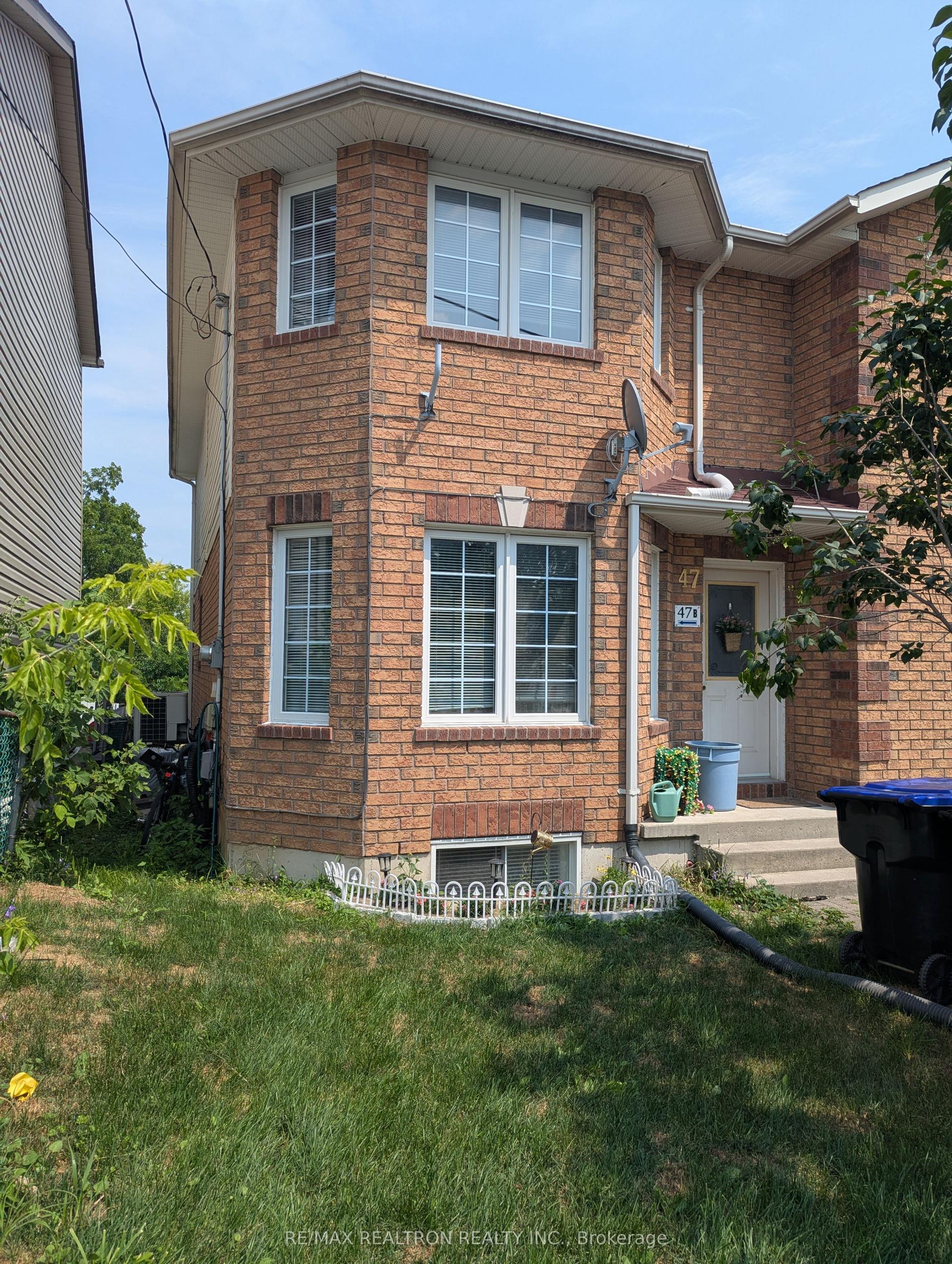 47B Drury Street, Bradford West Gwillimbury — Townhouse for lease, photo 1