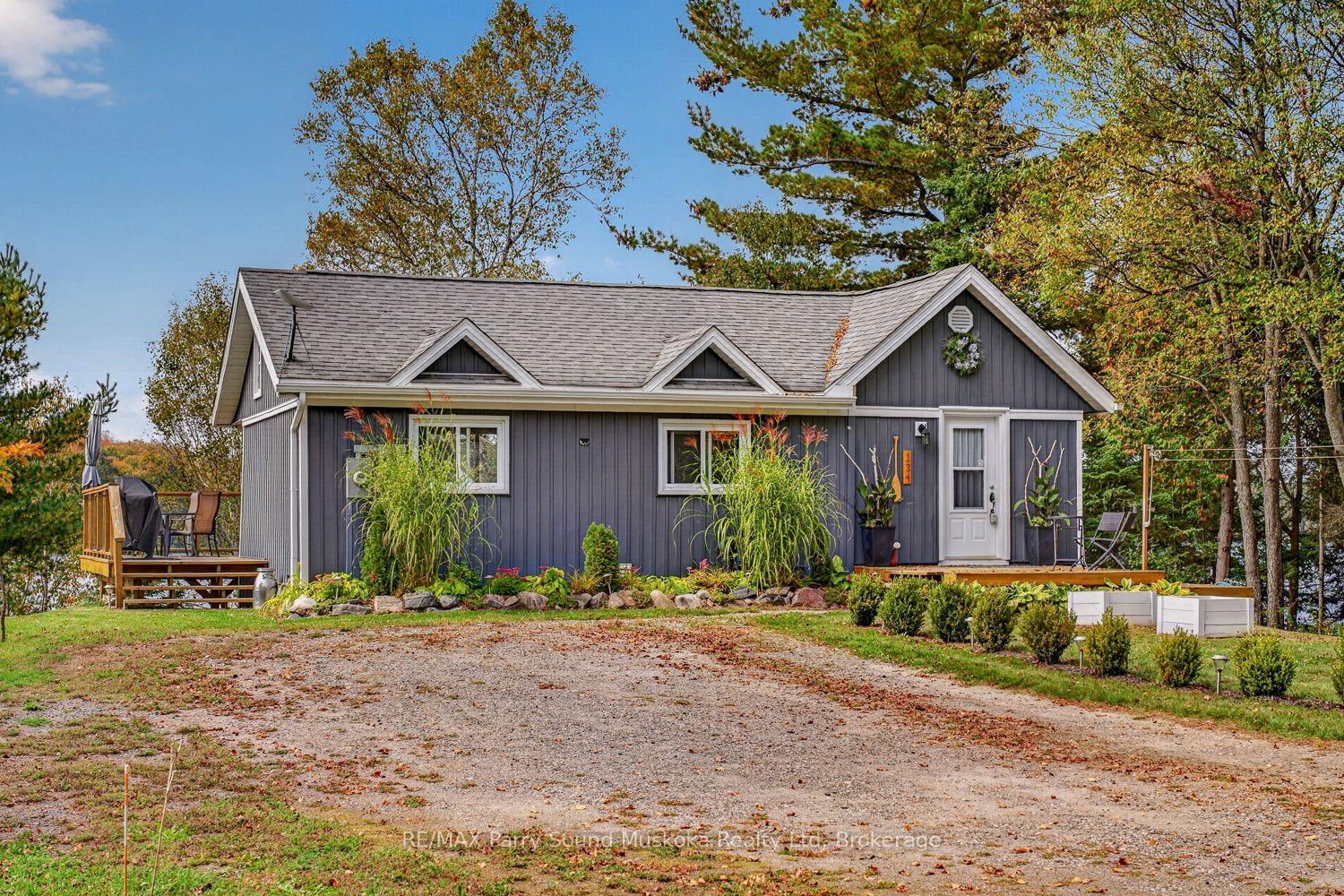 134 Johnston Road, Magnetawan — Detached for sale, photo 1