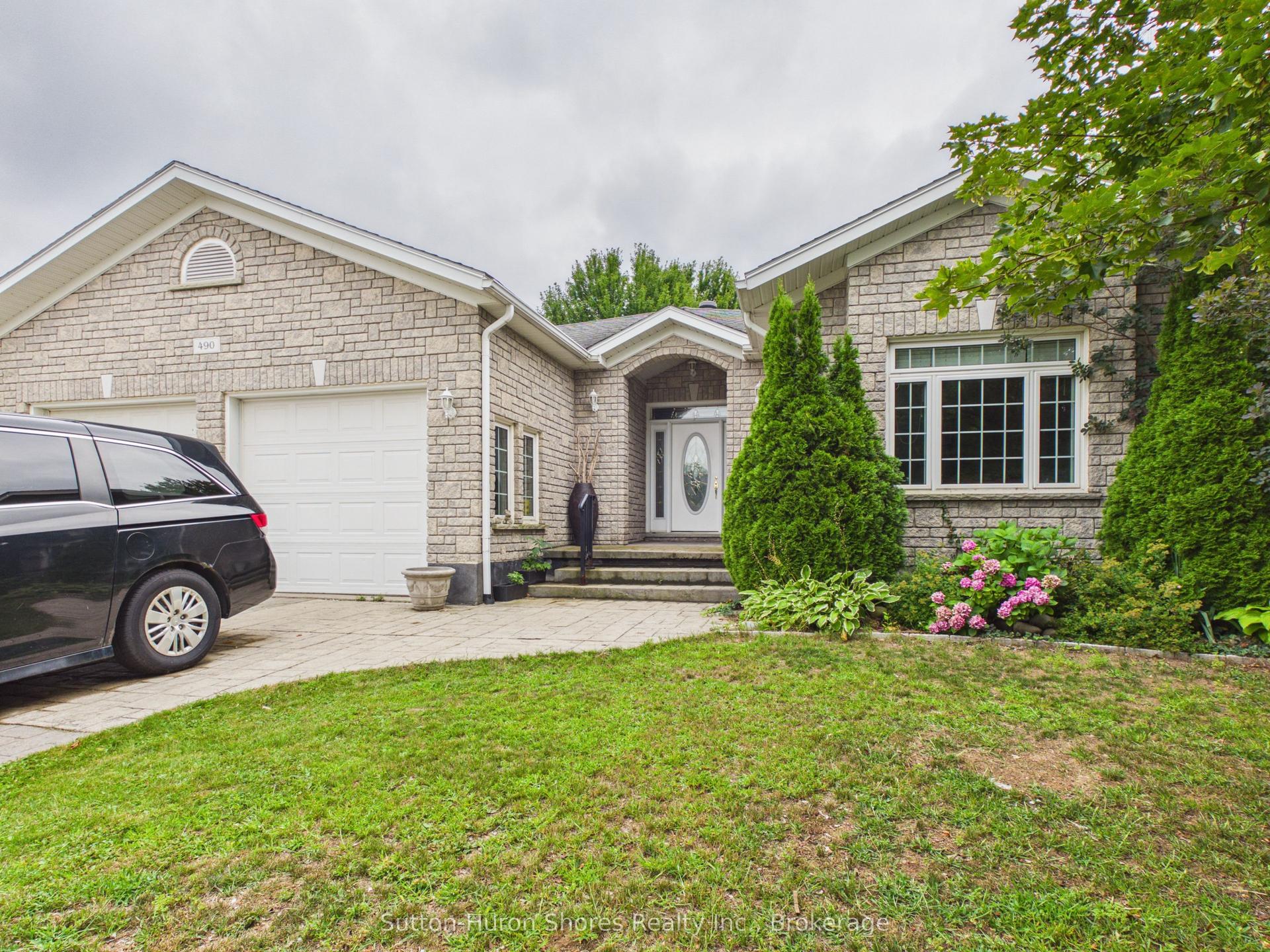 490 Bluewater Drive, Saugeen Shores — Detached for sale, photo 1