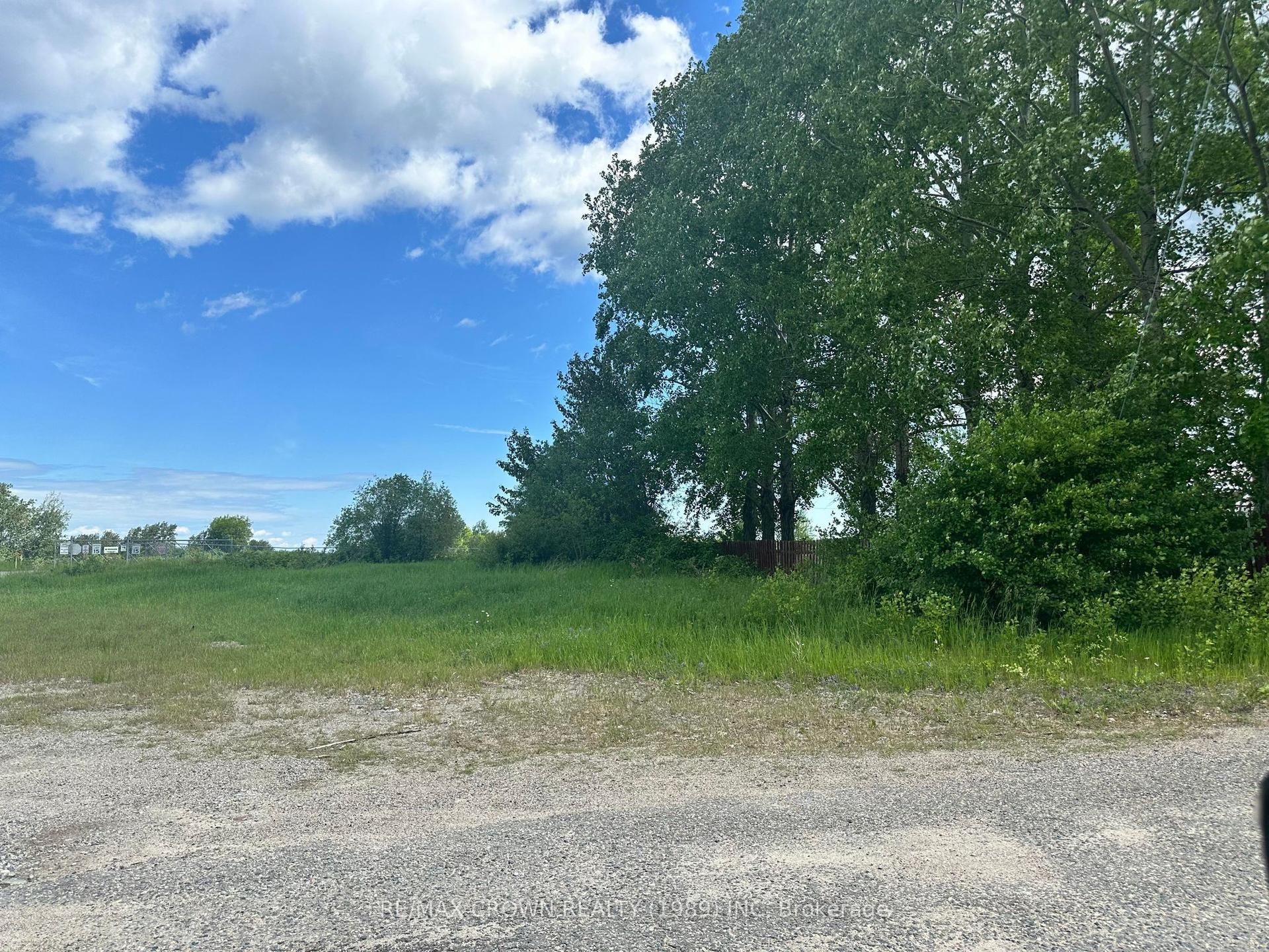 96 Second Avenue, Smooth Rock Falls — Land for sale, photo 1