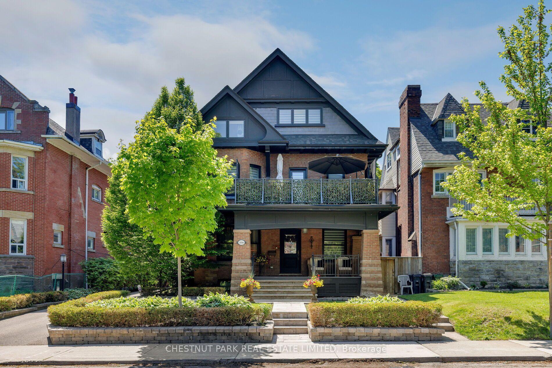 386 Palmerston Boulevard — photo 1