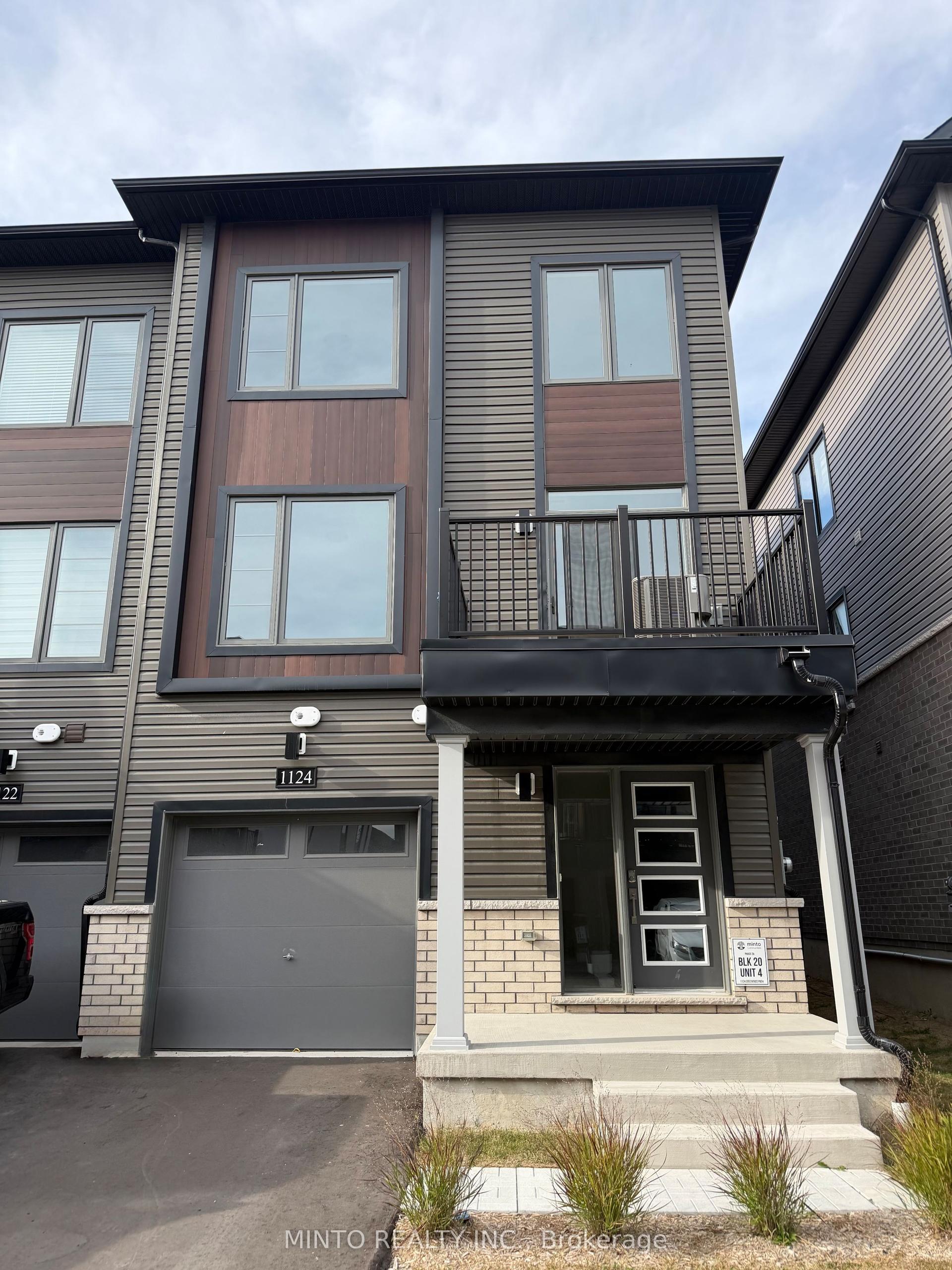 1124 Greentree Path, Oshawa — Townhouse for sale, photo 1