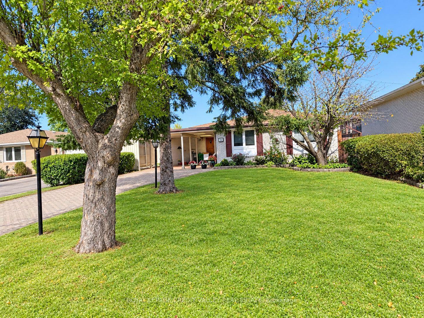 30 Palgrave Crescent, Brampton — Detached for sale, photo 1