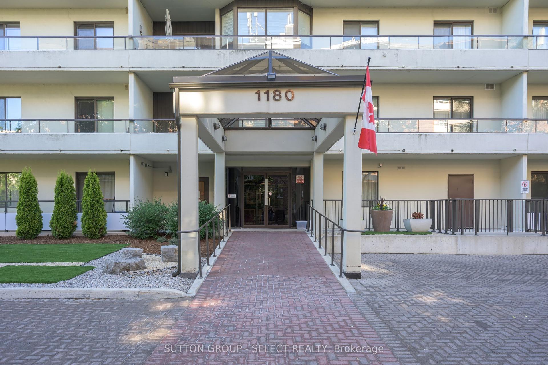 1180 Commissioners Road W 702 #702 — photo 1