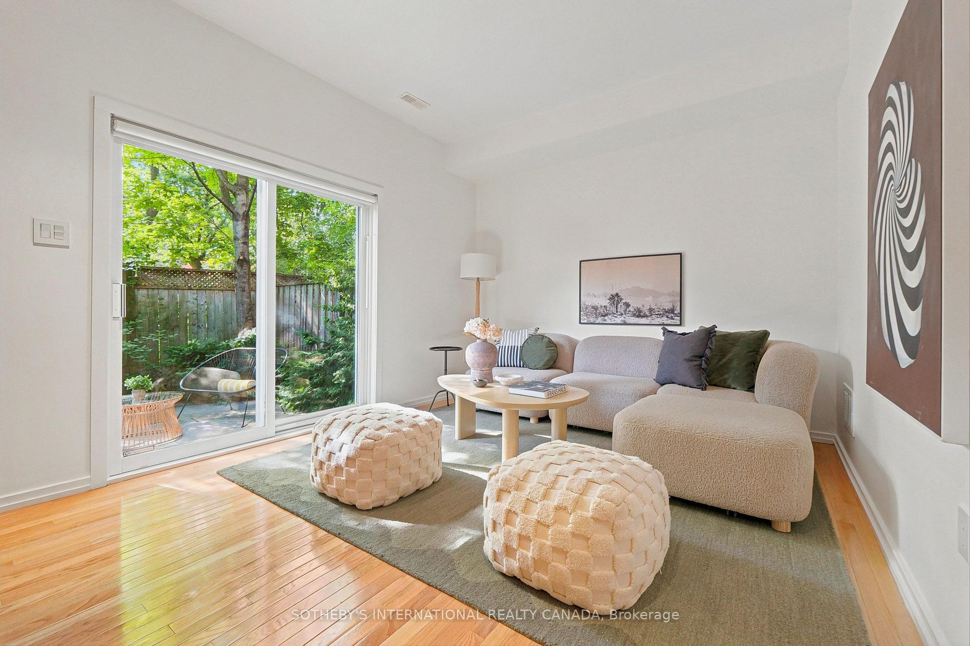 2 Sibelius Lane, Toronto — Townhouse for sale, photo 1