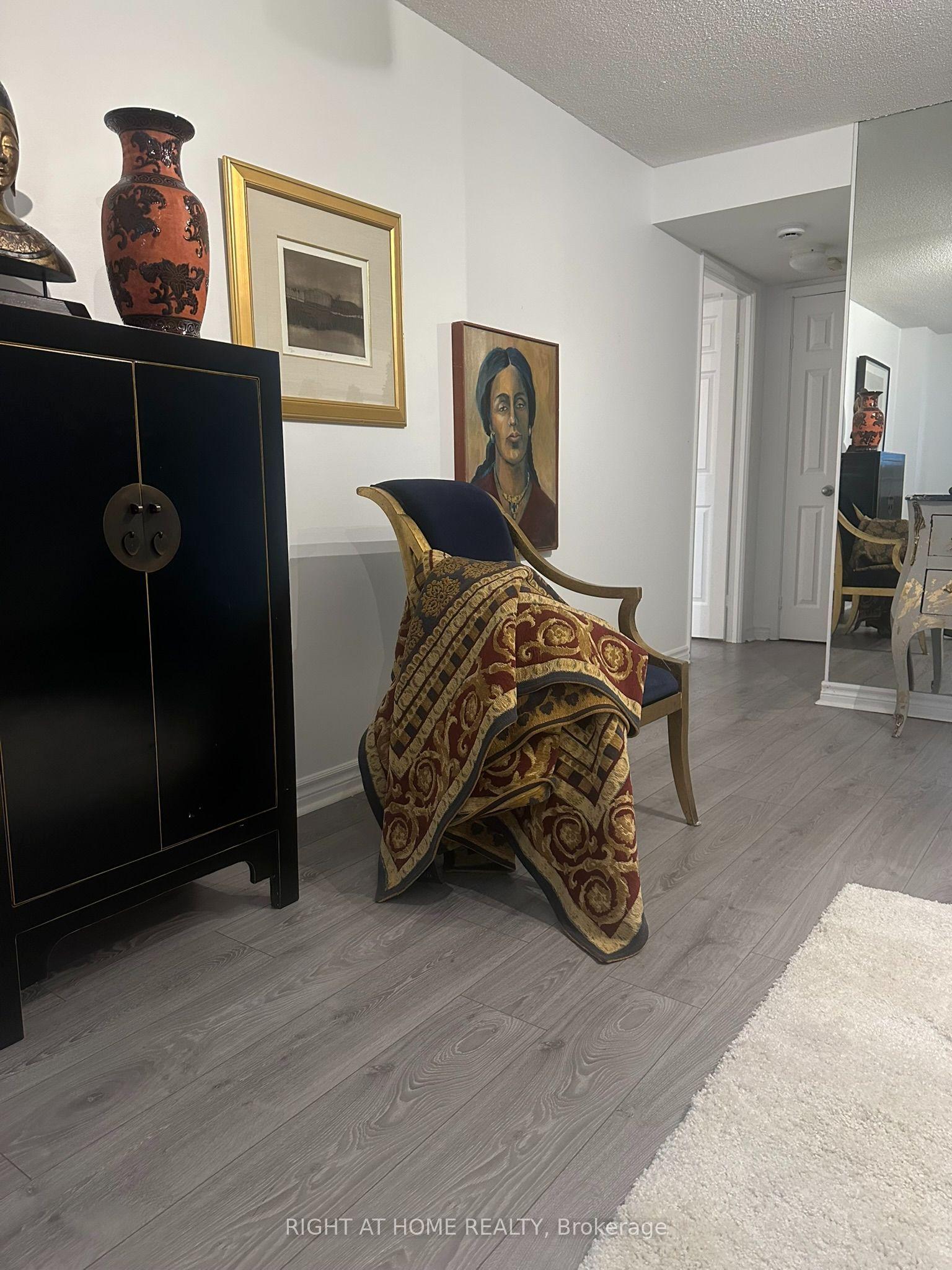 360 Bloor Street E 411 #411, Toronto — Condo for lease, photo 1