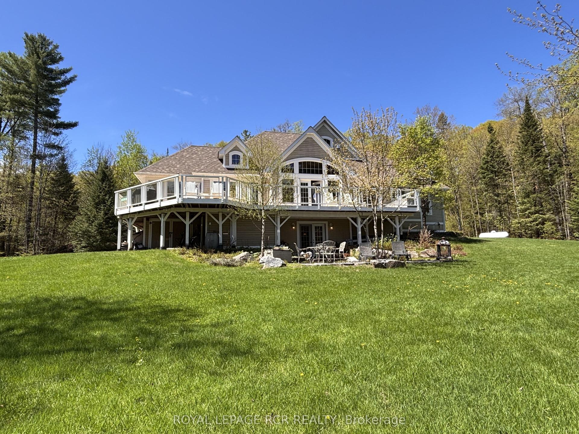 4 Mcgregor Way — photo 1
