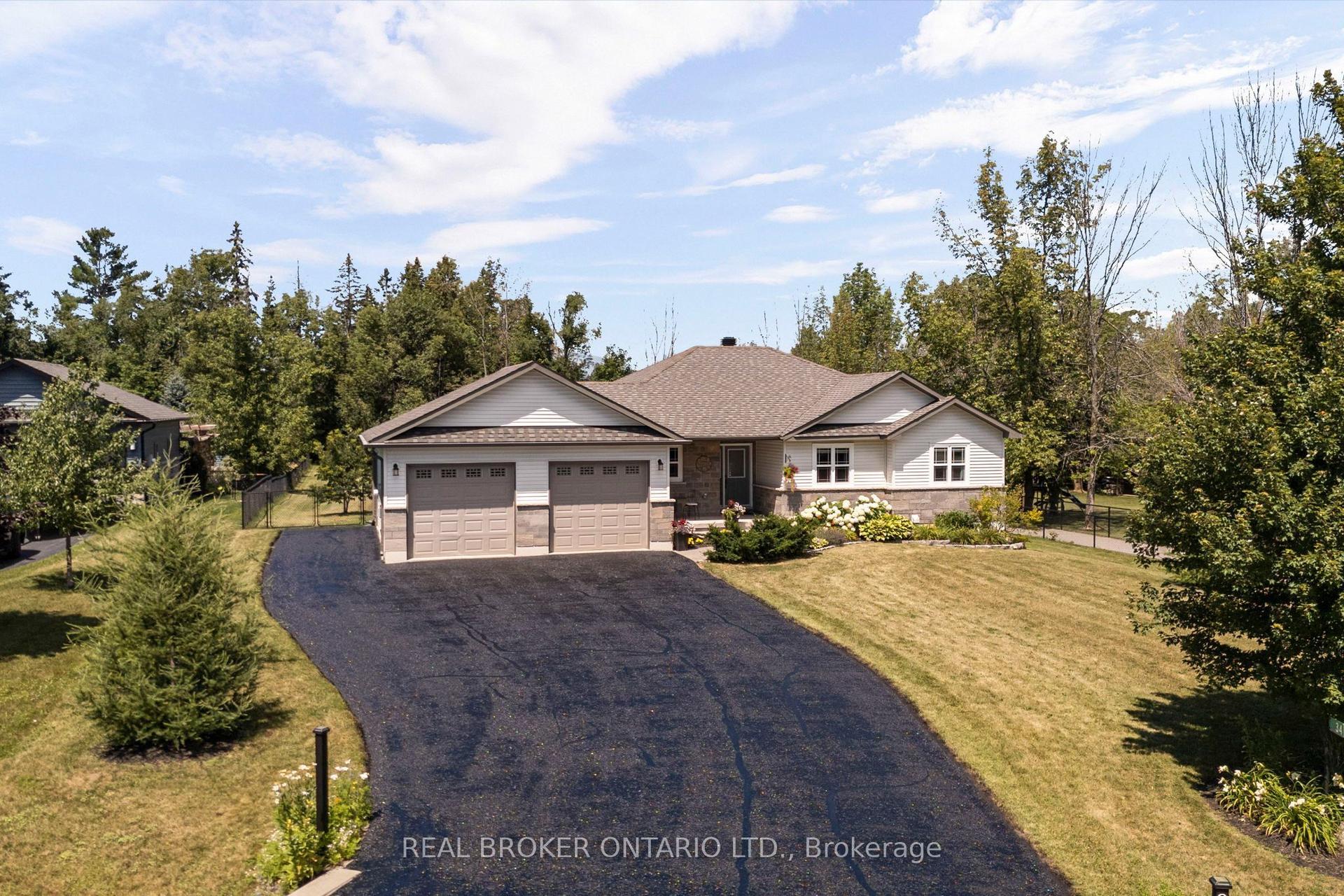 34 Merrington Avenue, Oro-Medonte — Detached for sale, photo 1