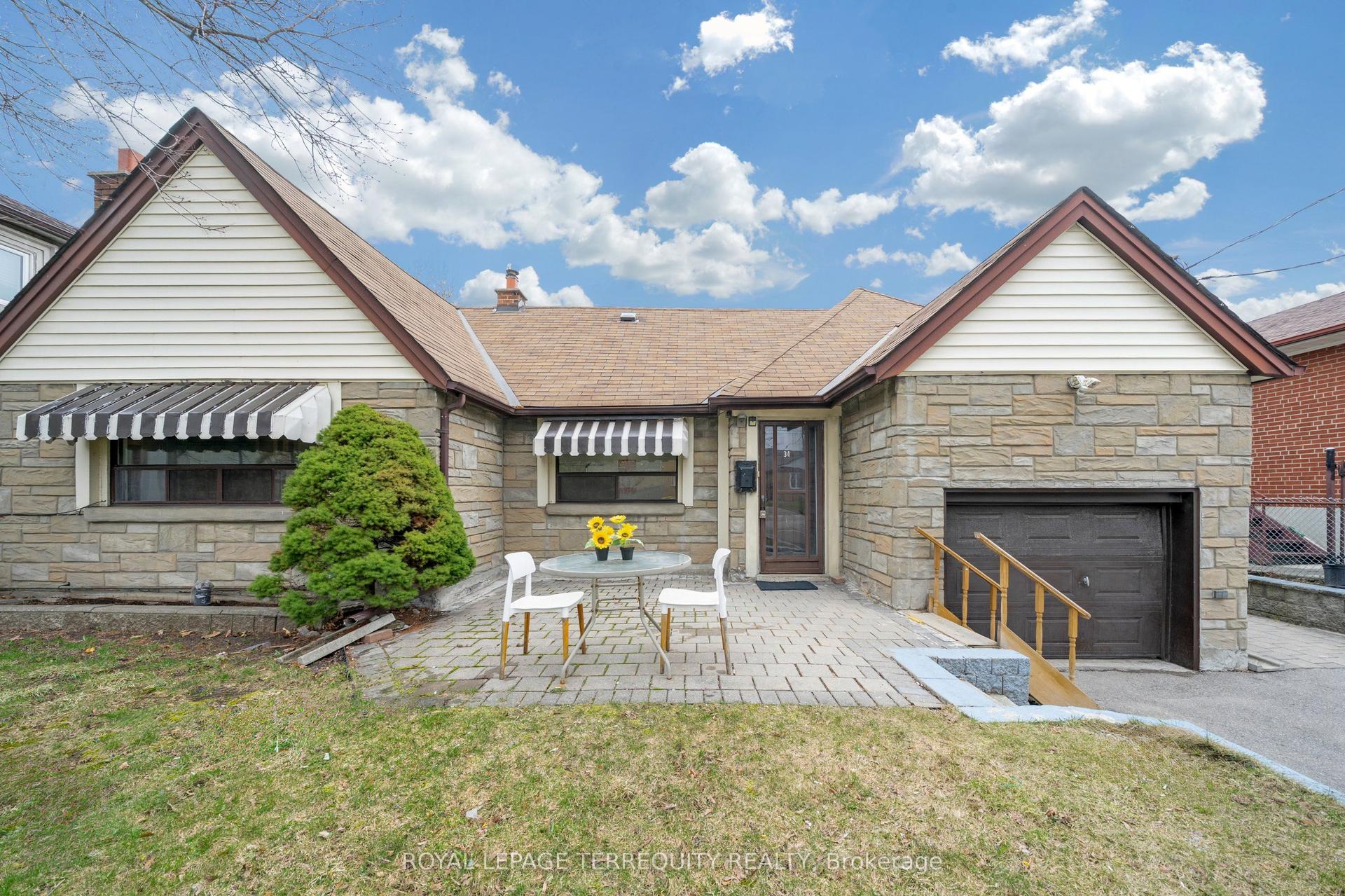34 Downsview Avenue — photo 1