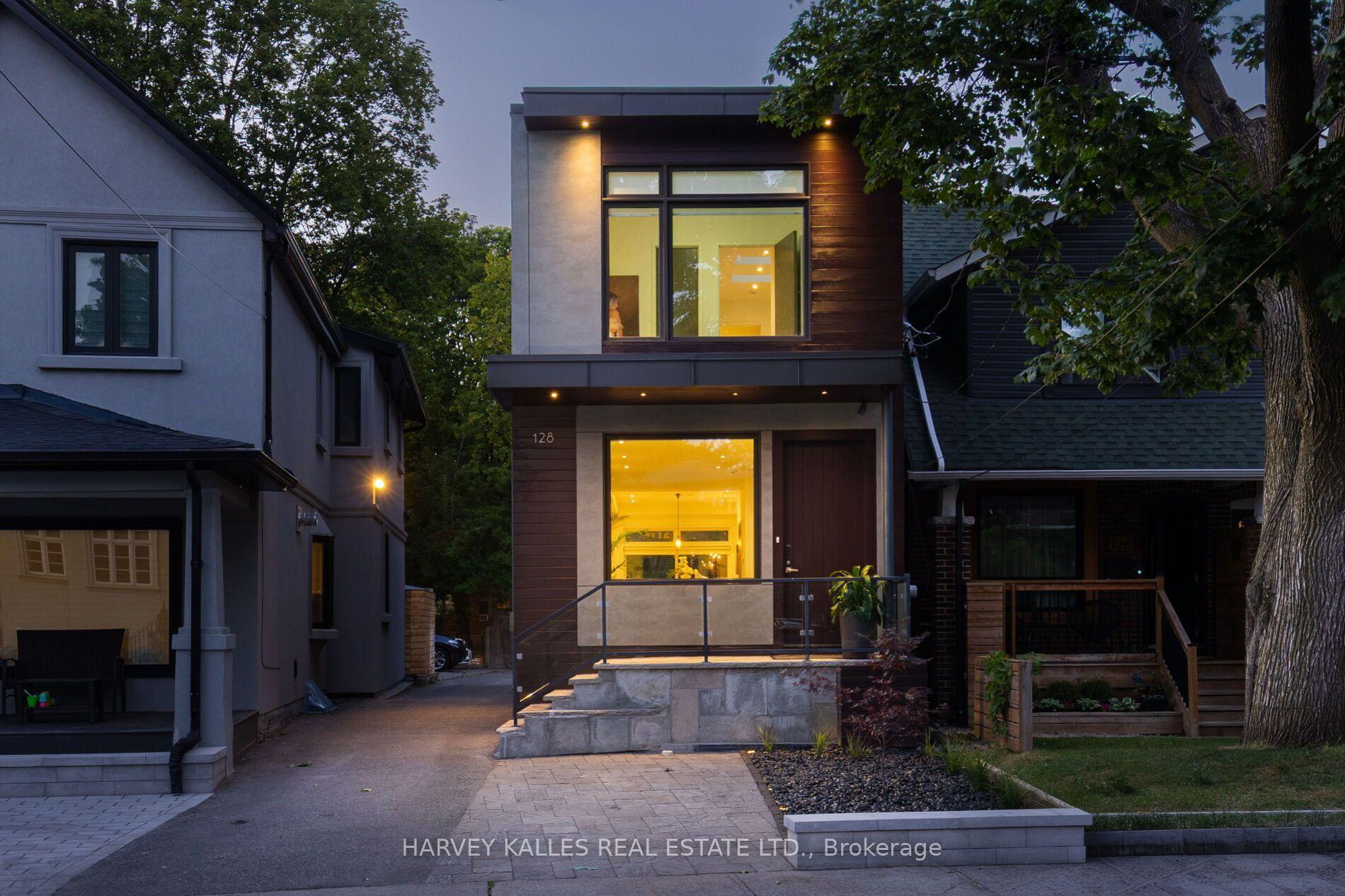 128 Montgomery Avenue, Toronto — Detached for sale, photo 1
