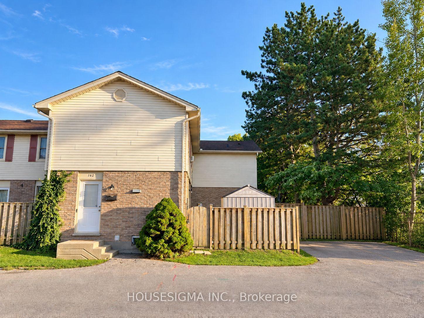 230 Clarke Road 162 #162, London East — Condo Town for lease, photo 1