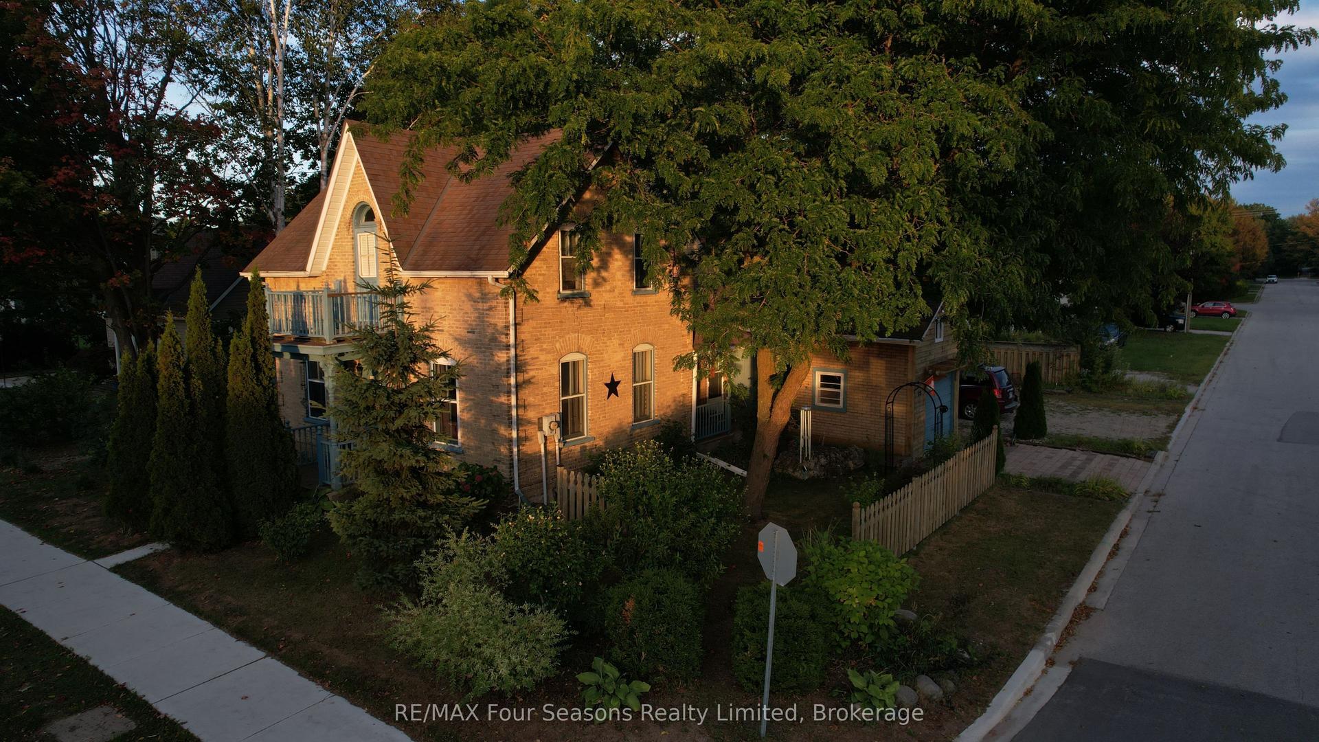 573 Bricker Street, Saugeen Shores — Detached for sale, photo 1
