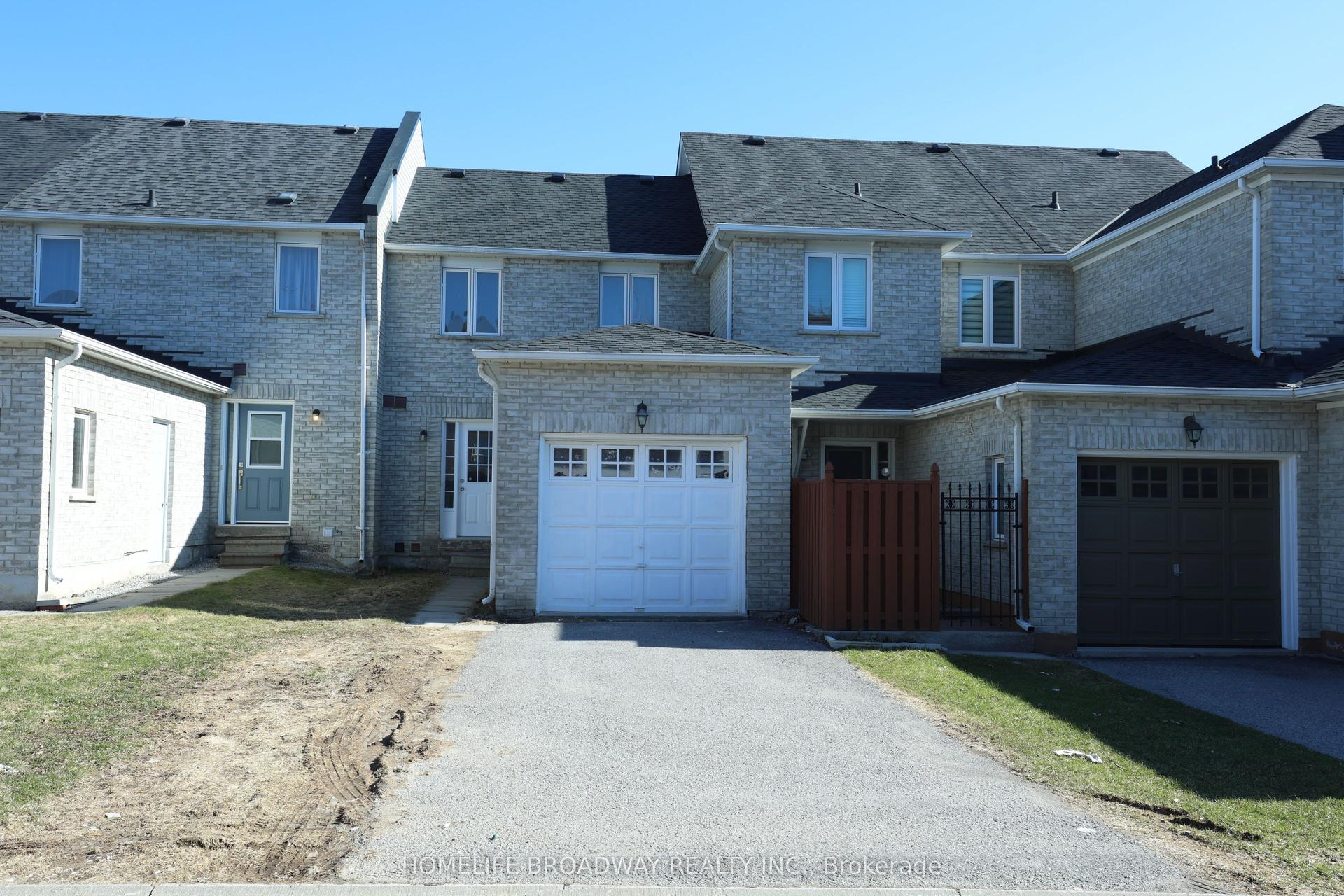 378 Bur Oak Avenue — photo 1