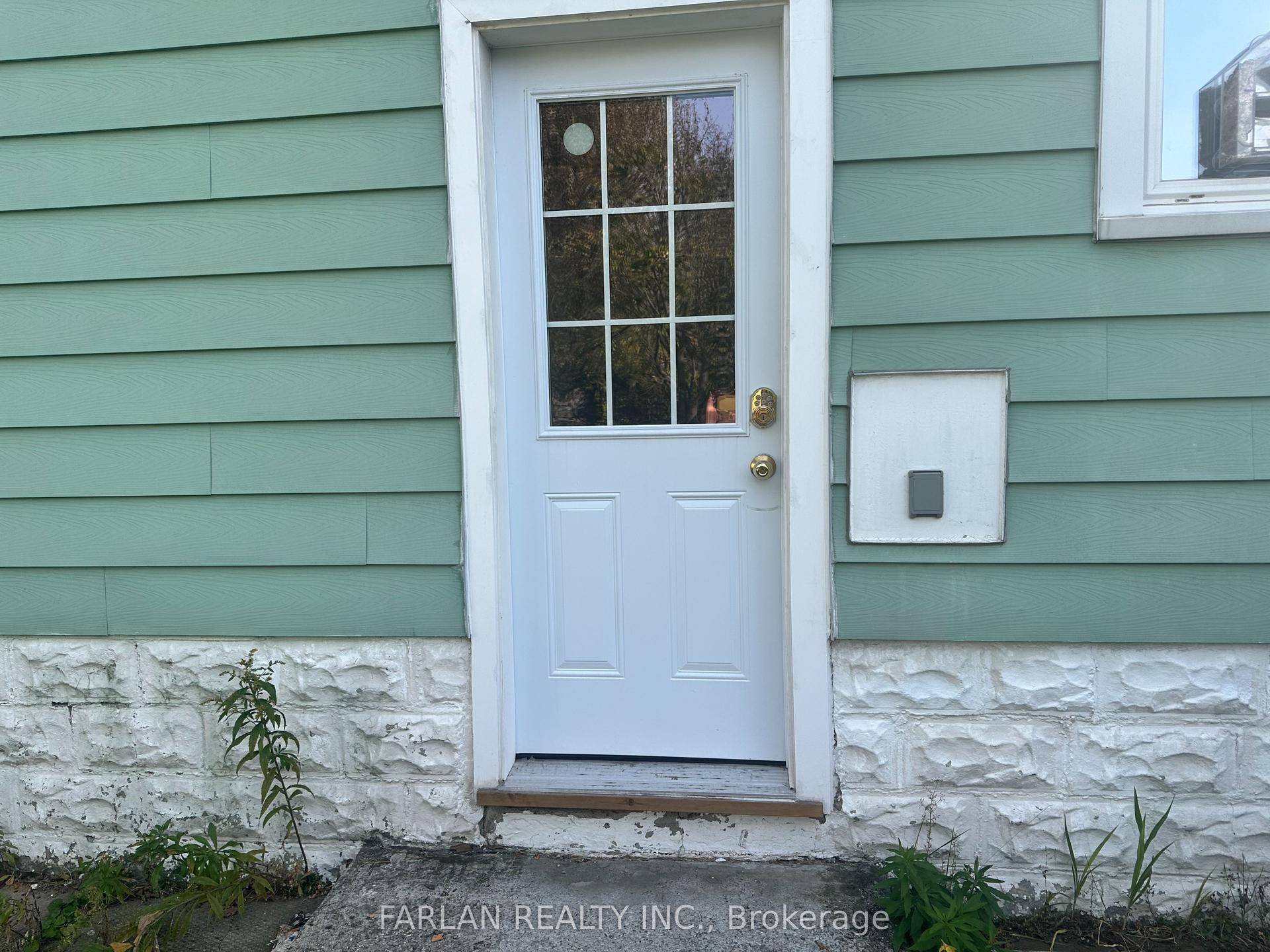 158 East 24th Street — photo 1