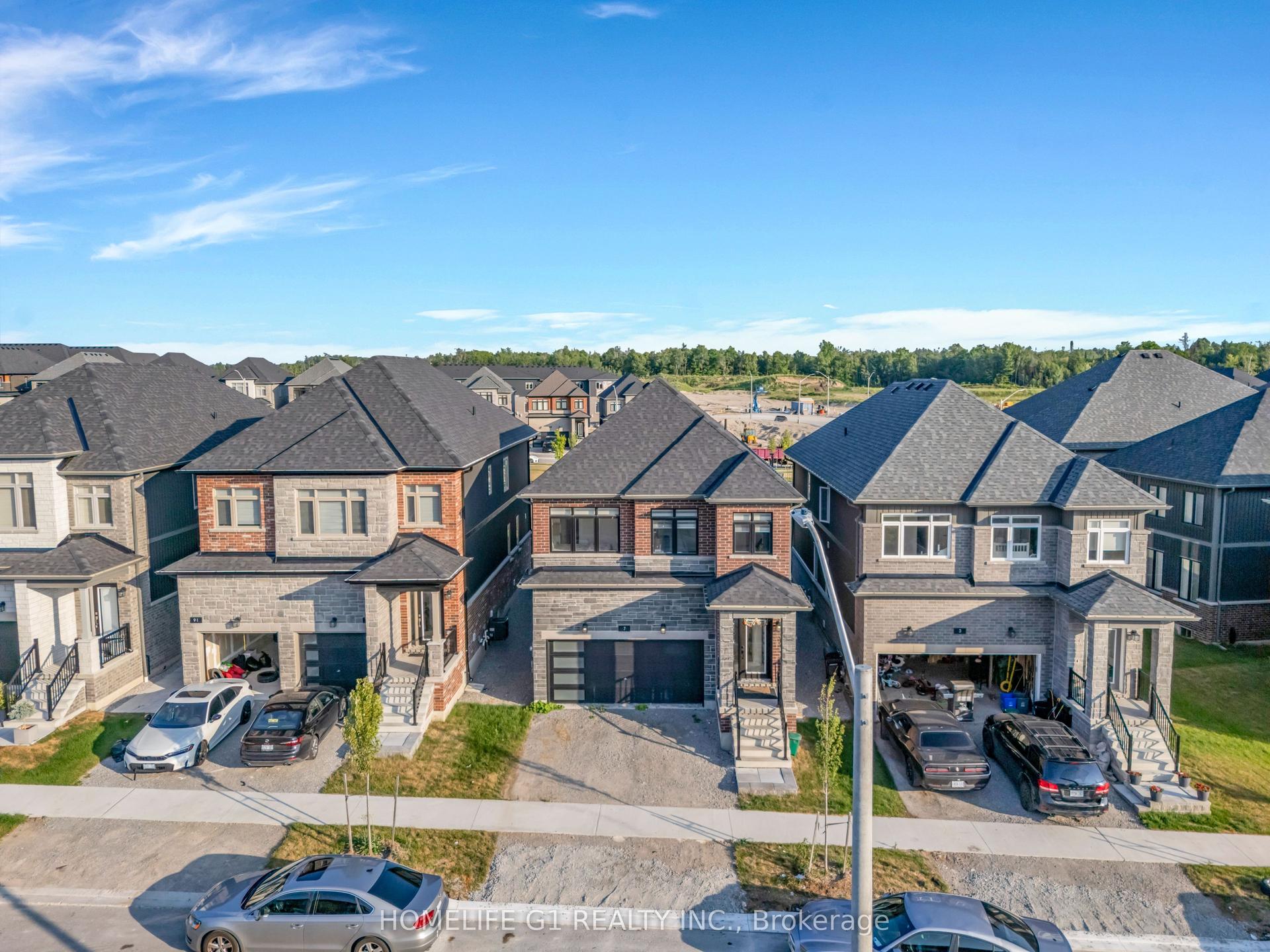 7 Barnyard Trail, Barrie — Detached for sale, photo 1