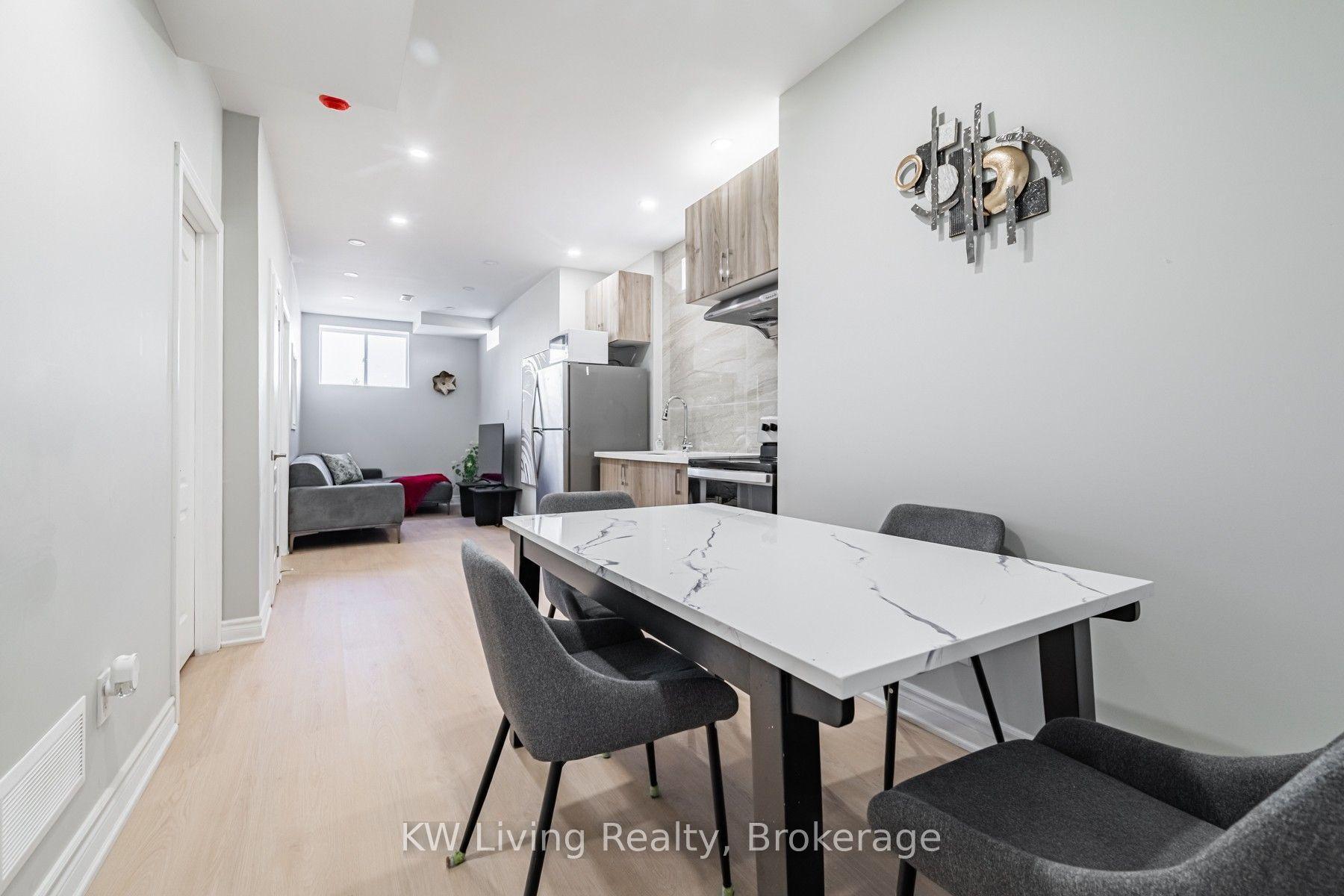 72 bermondsey Way Basement #Basement, Brampton — Townhouse for lease, photo 1