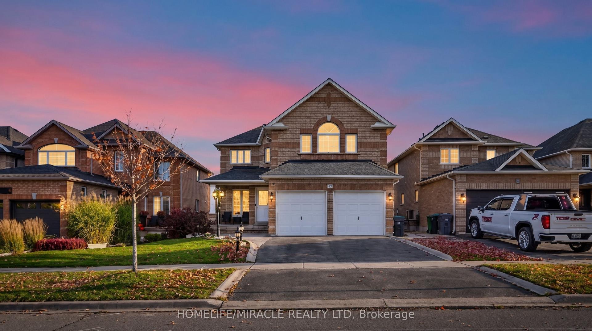 13 Dovaston Gate, Caledon — Detached for sale, photo 1