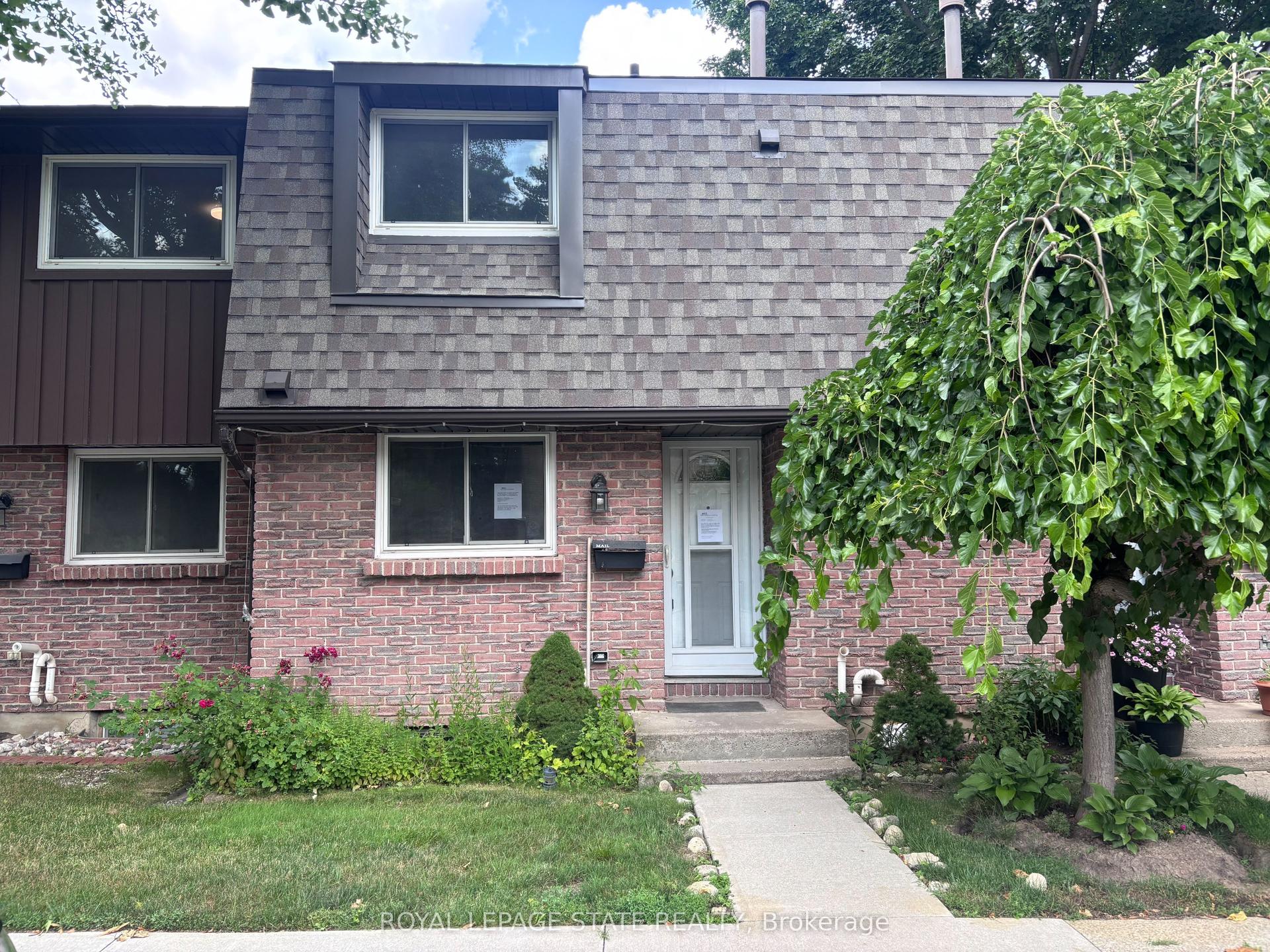 151 Linwell Road 38 #38, St. Catharines — Condo Town for sale, photo 1
