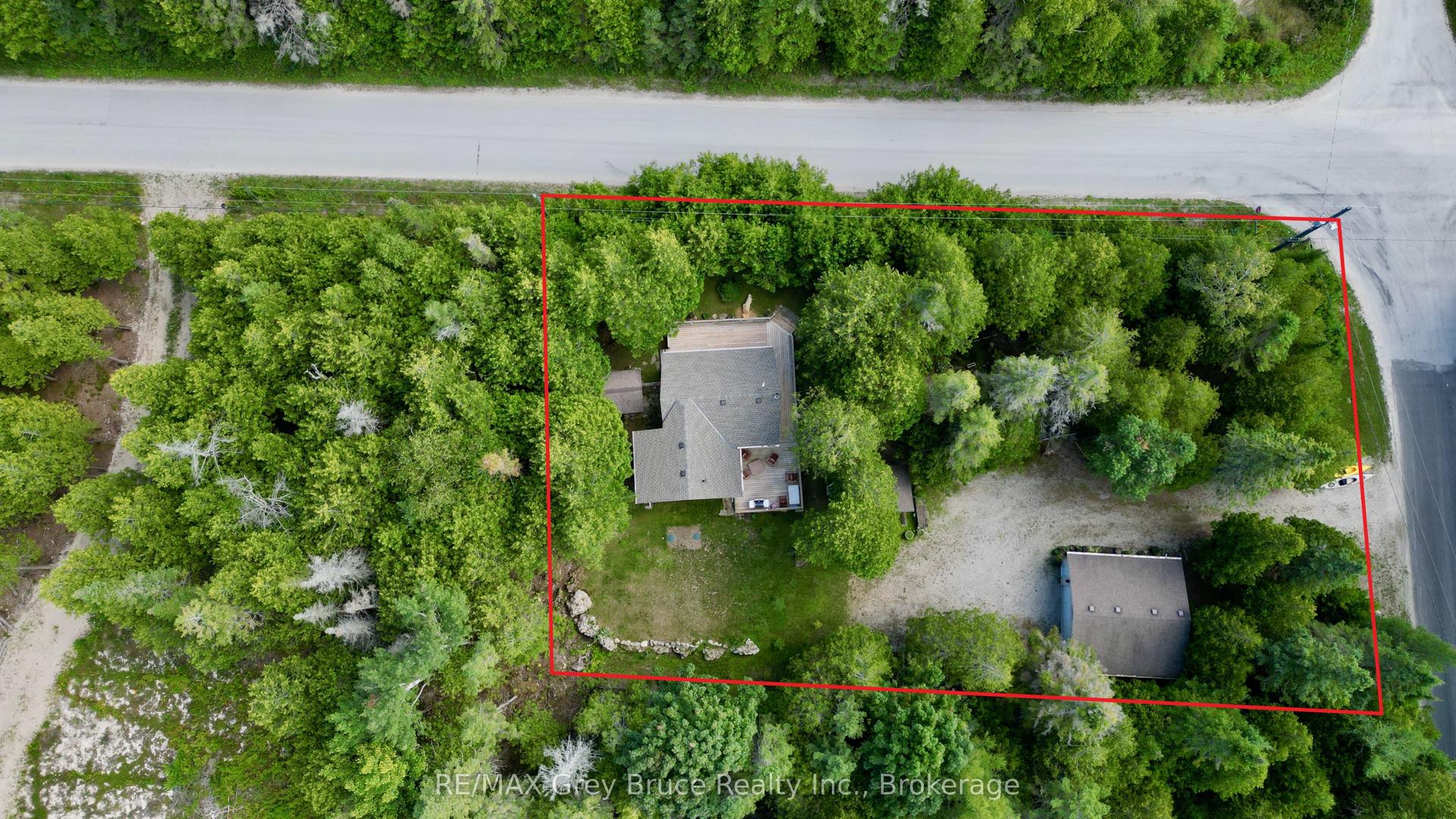 202 Whiskey Harbour Road, Northern Bruce Peninsula — Detached for sale, photo 1