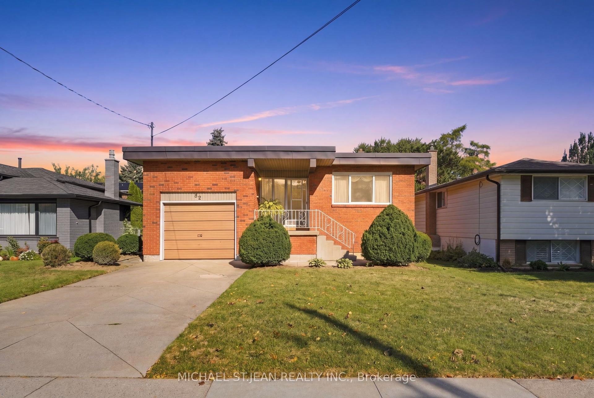 32 San Fernando Drive, Hamilton — Detached for sale, photo 1