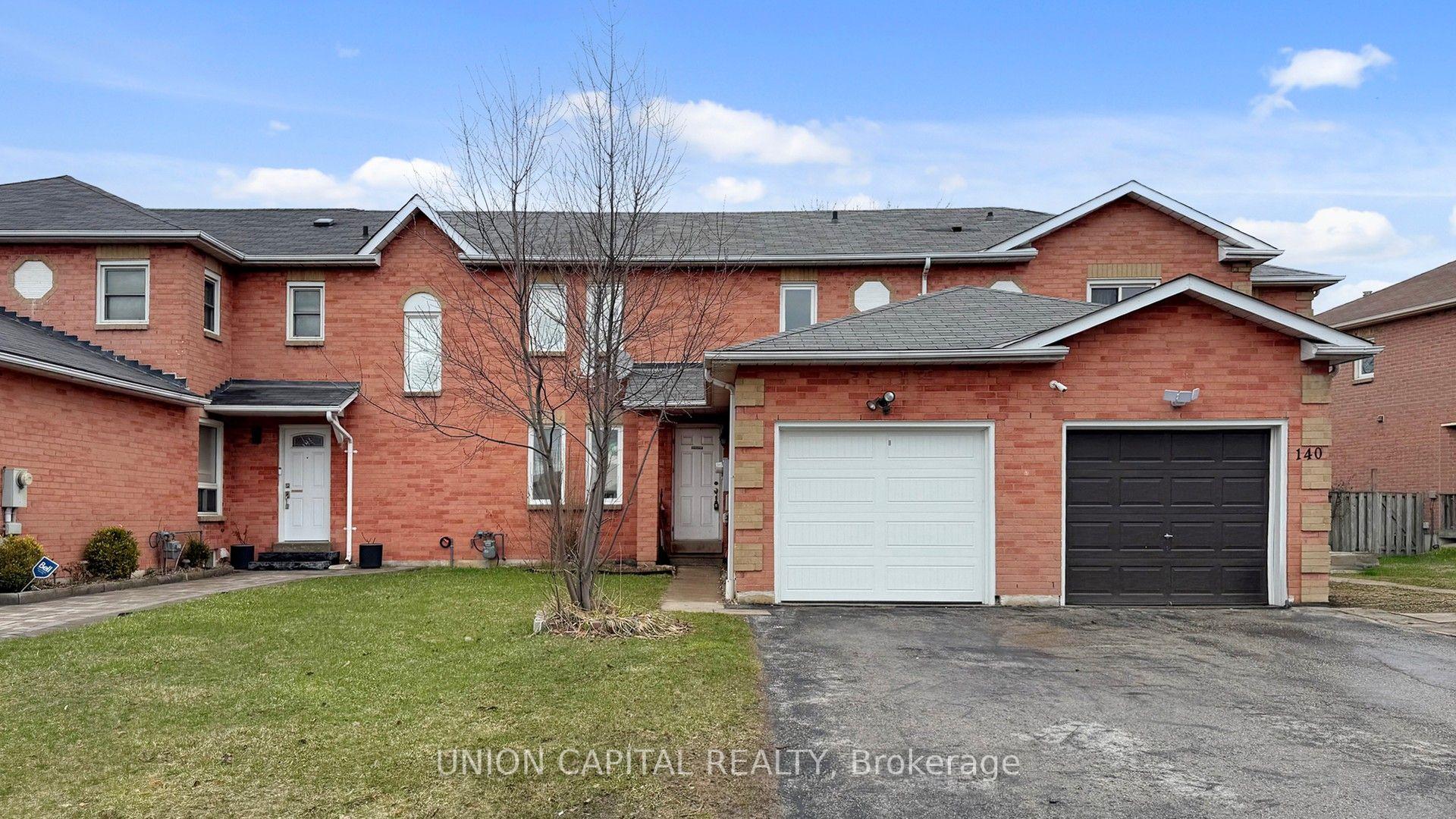 142 Wright Crescent — photo 1