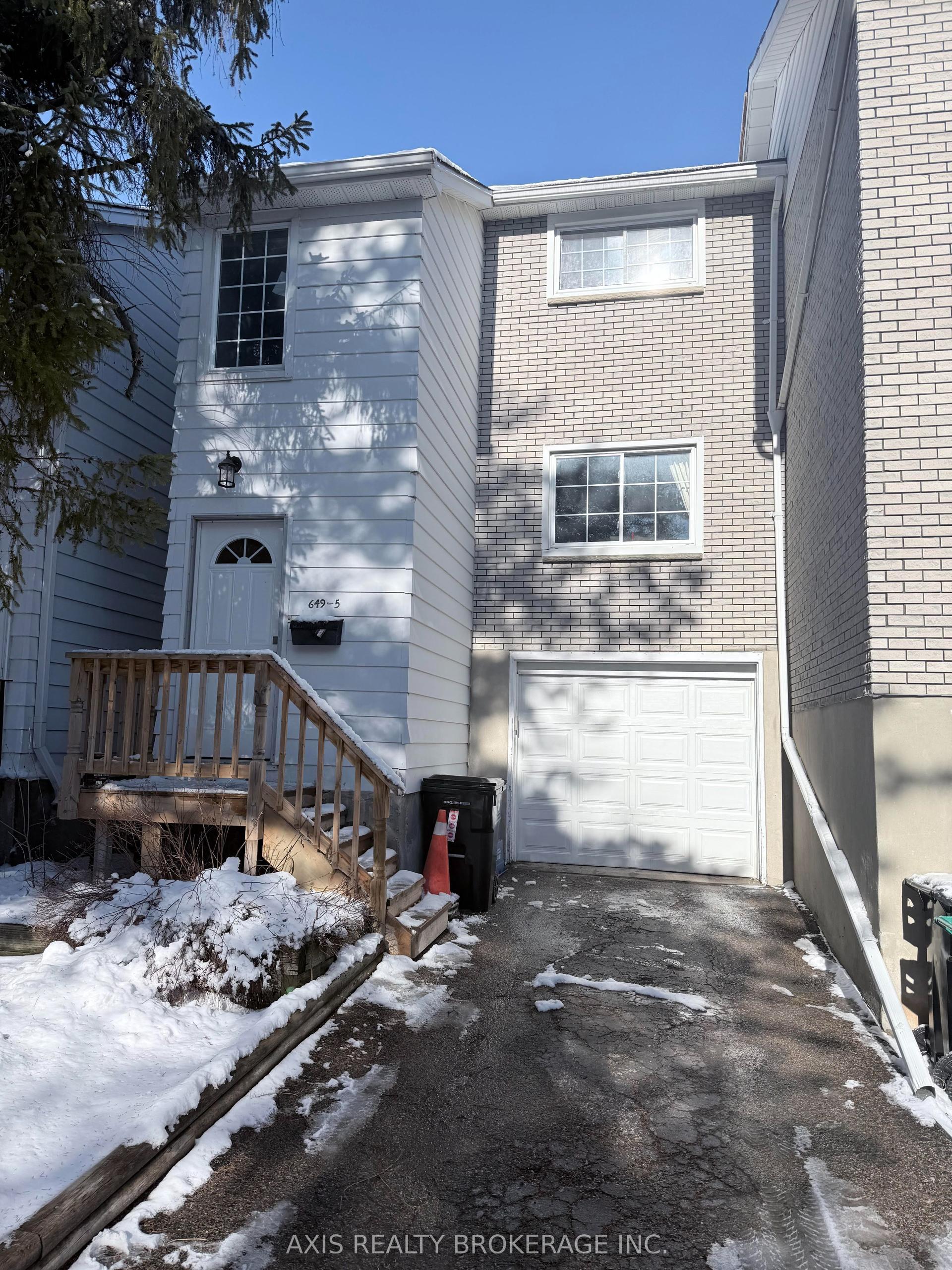 649 Albert Street 5 #5 — photo 1