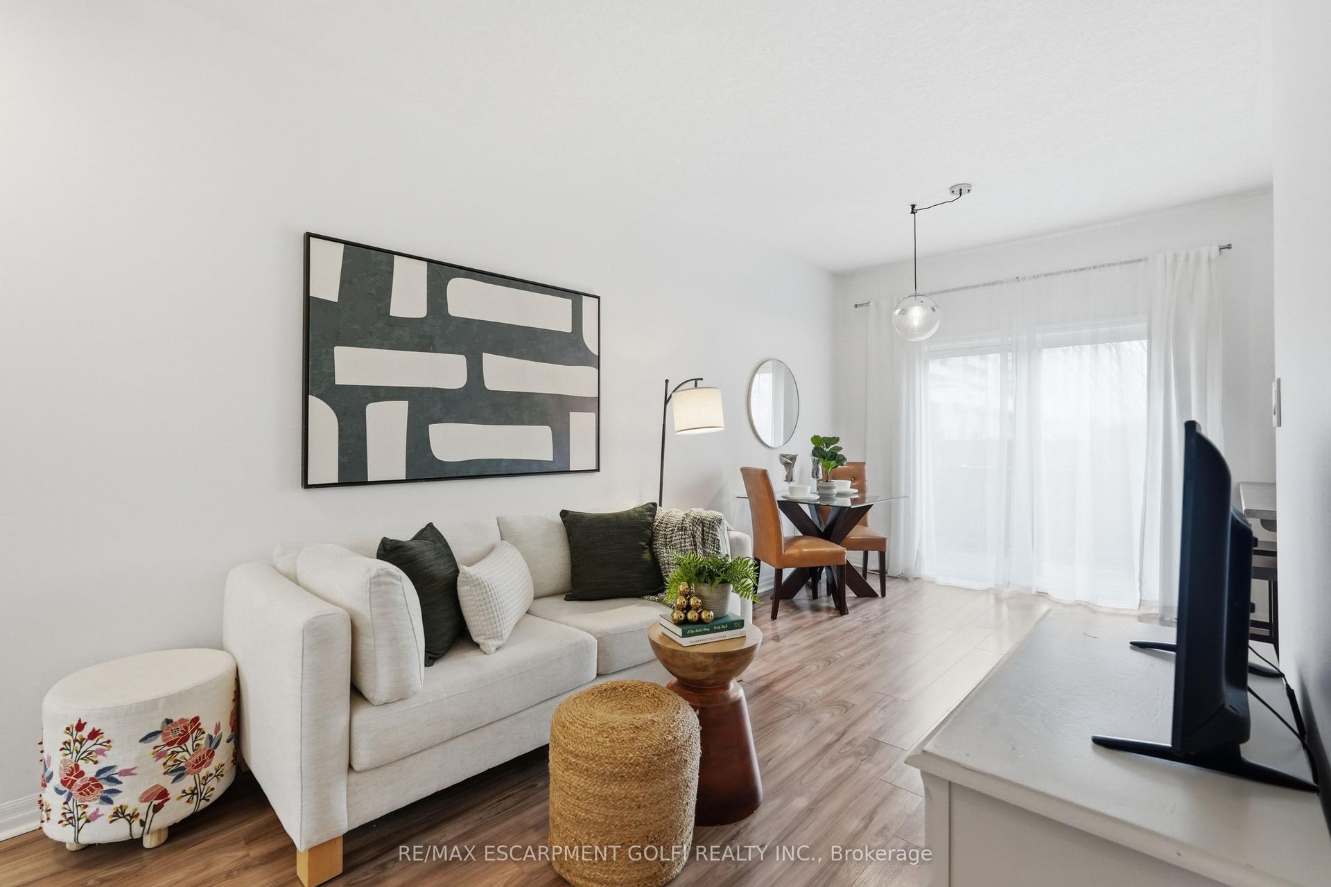 70 Plains Road W 12 #12 — photo 1