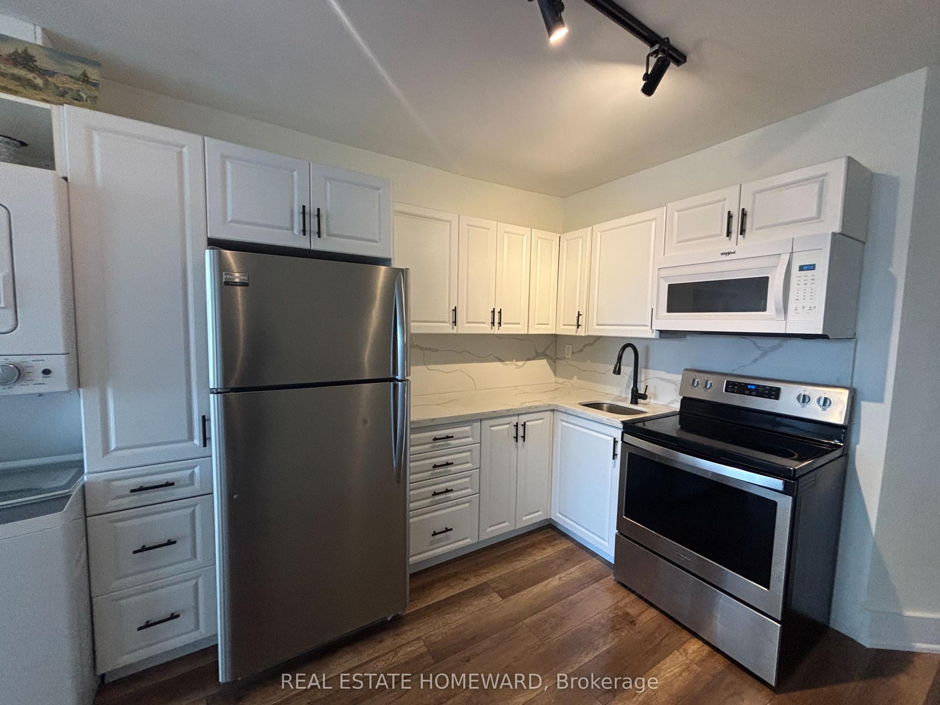 86 Carlaw Avenue, Toronto — Townhouse for lease, photo 1
