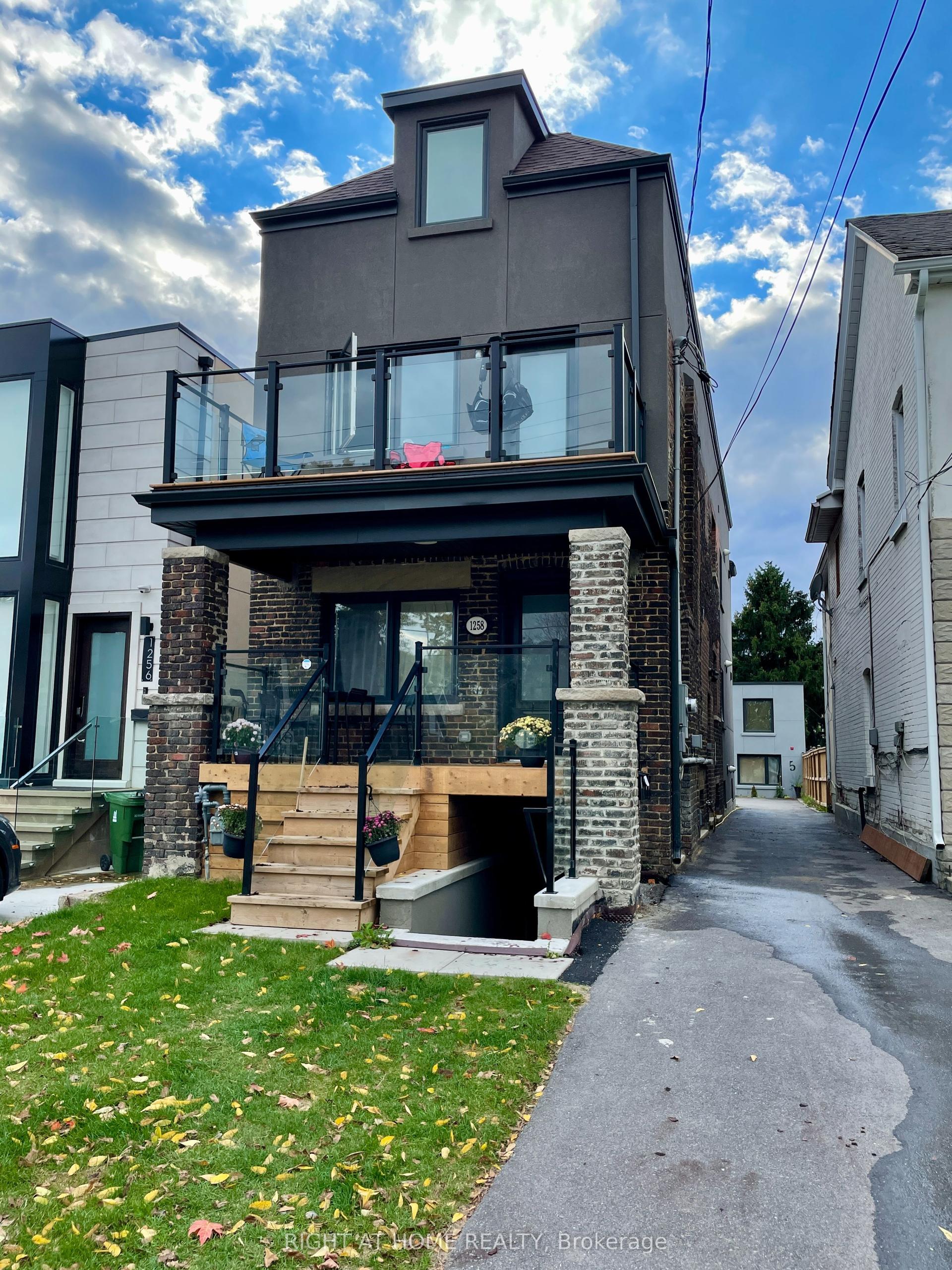 1258 Broadview Avenue 1 #1 — photo 1